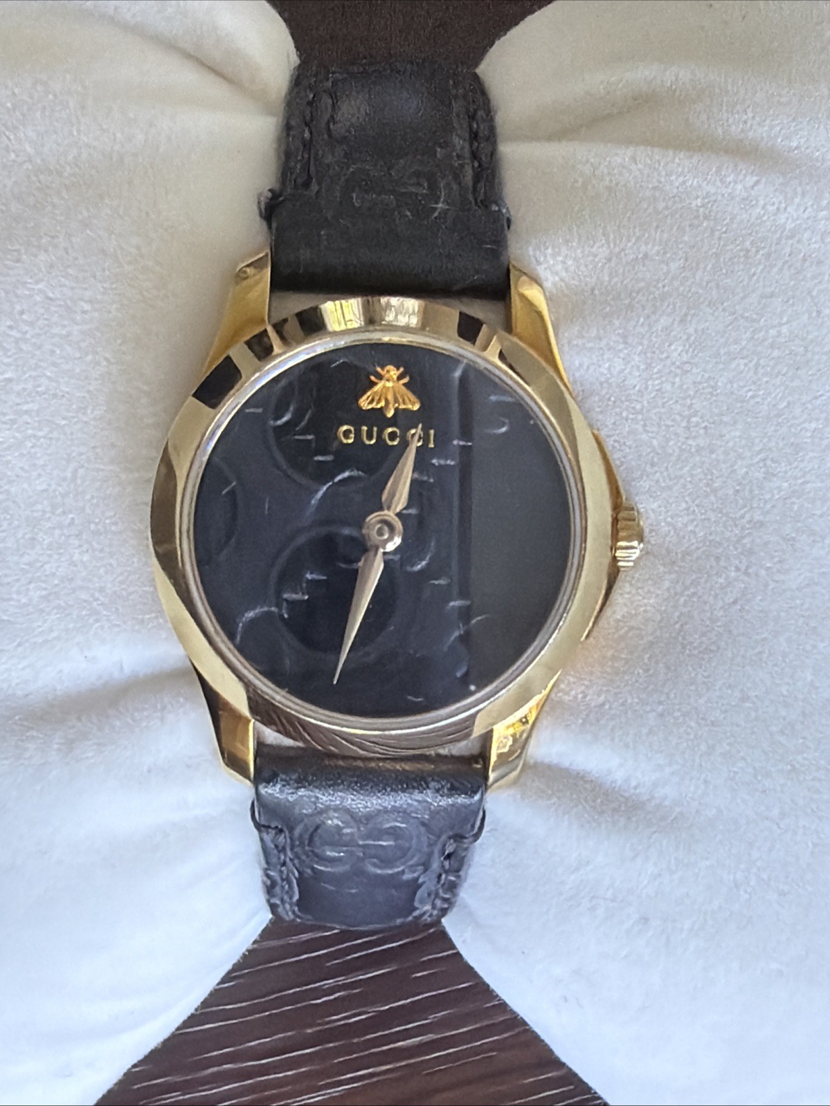 Gucci G-Timeless Women’s Quartz Gold Tone Steel Black Dial Leather Strap