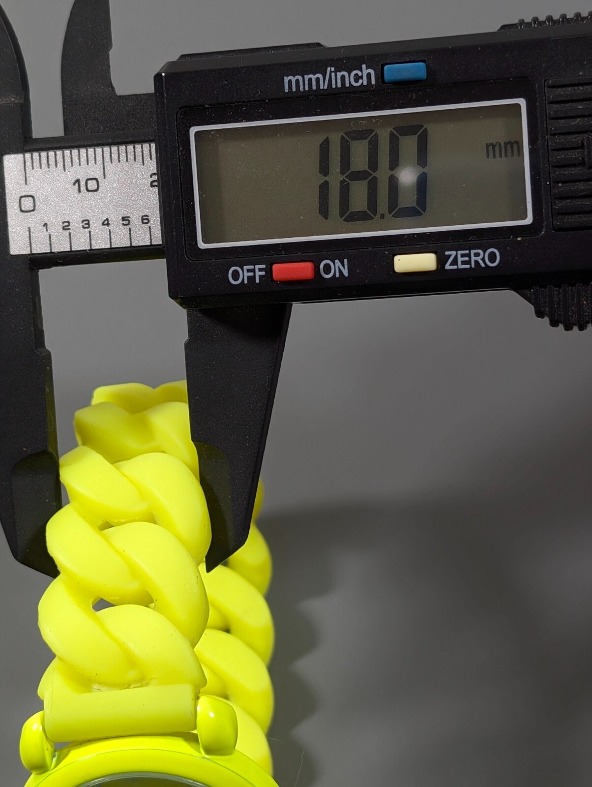 NYC Womens Bright Yellow Jelly Curb Chain Watch Silicone Rubber 6.5 inch 34mm