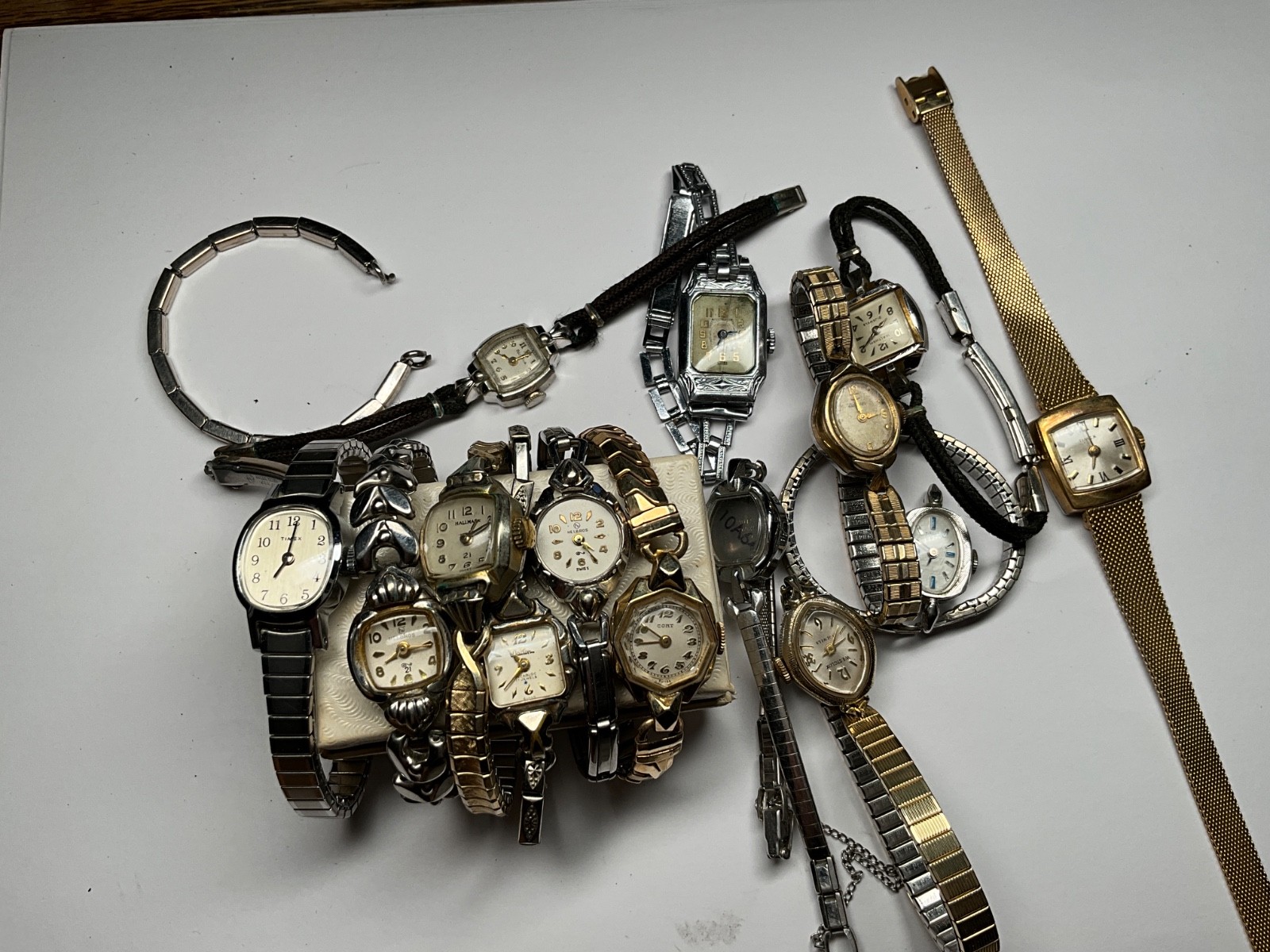 Vintage Ladies Watch Lot 15 Pc Bulova Waltham Timex Kelton Repair Parts Crafts