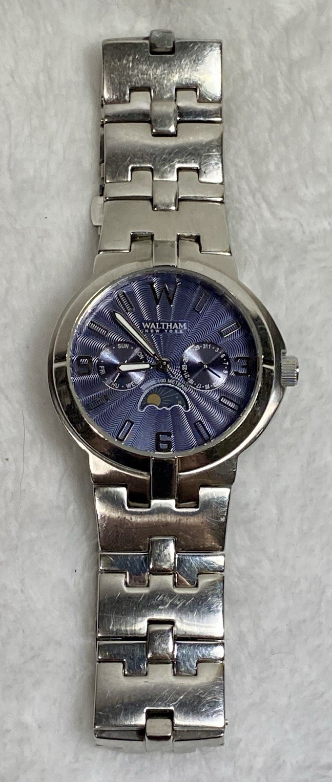 Men’s Waltham New York Moon-Phase Indicator Watch, Blue/Purple Sunburst Dial