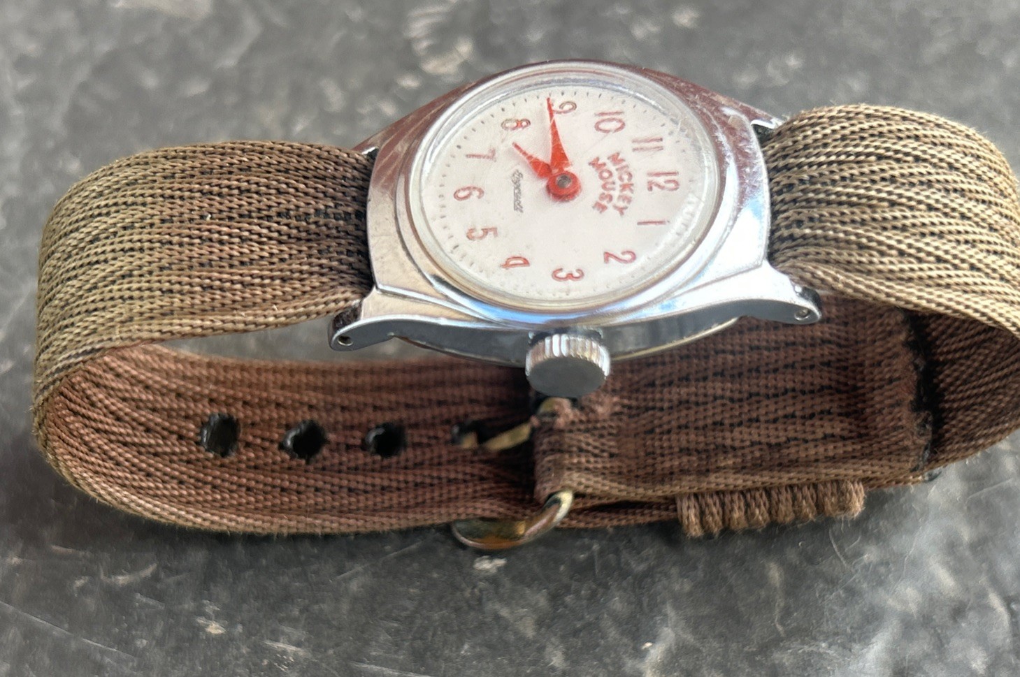 Vintage 1960’s Ingersoll Mickey Mouse Wind Up Childs Watch Disney US Time Runs