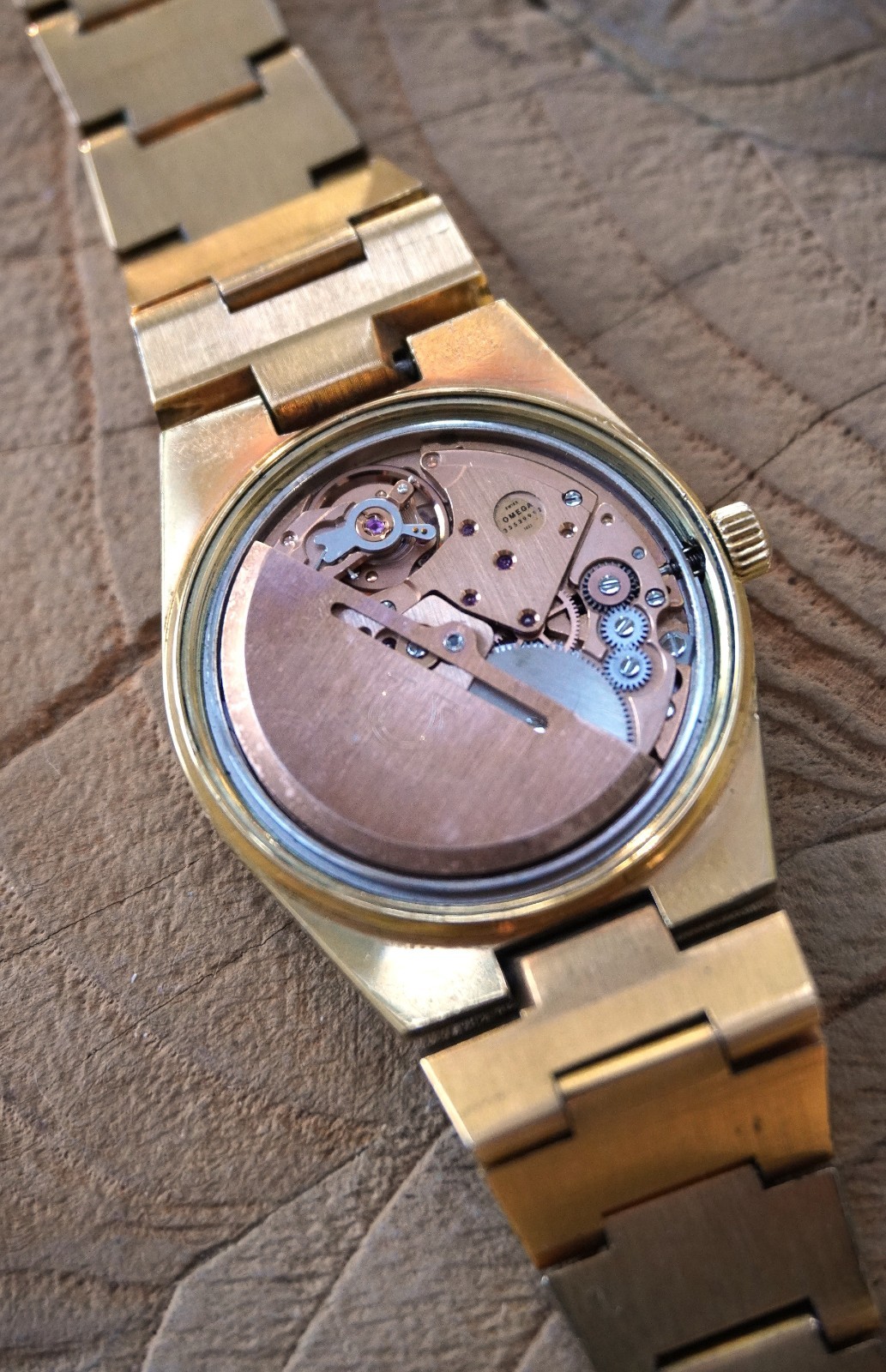 Vintage Omega Geneve Automatic Day Date Gold Plated Integrated Watch 166.0125