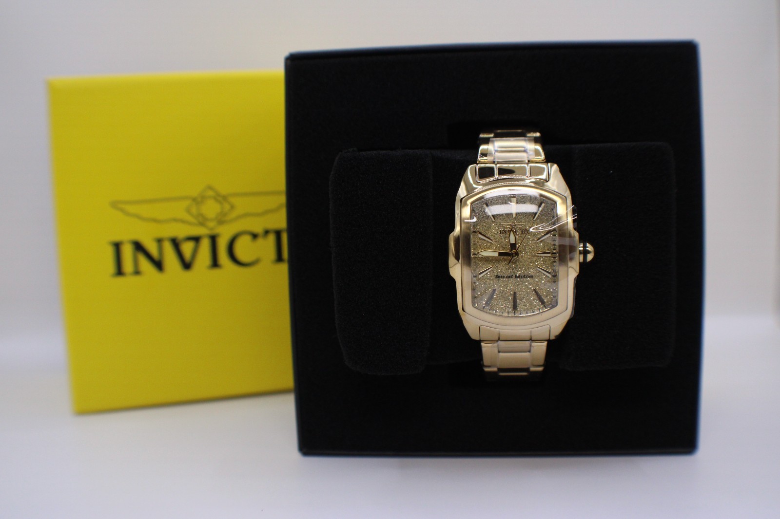 Invicta Lupah Women’s Watch – 29mm, Gold (49825)