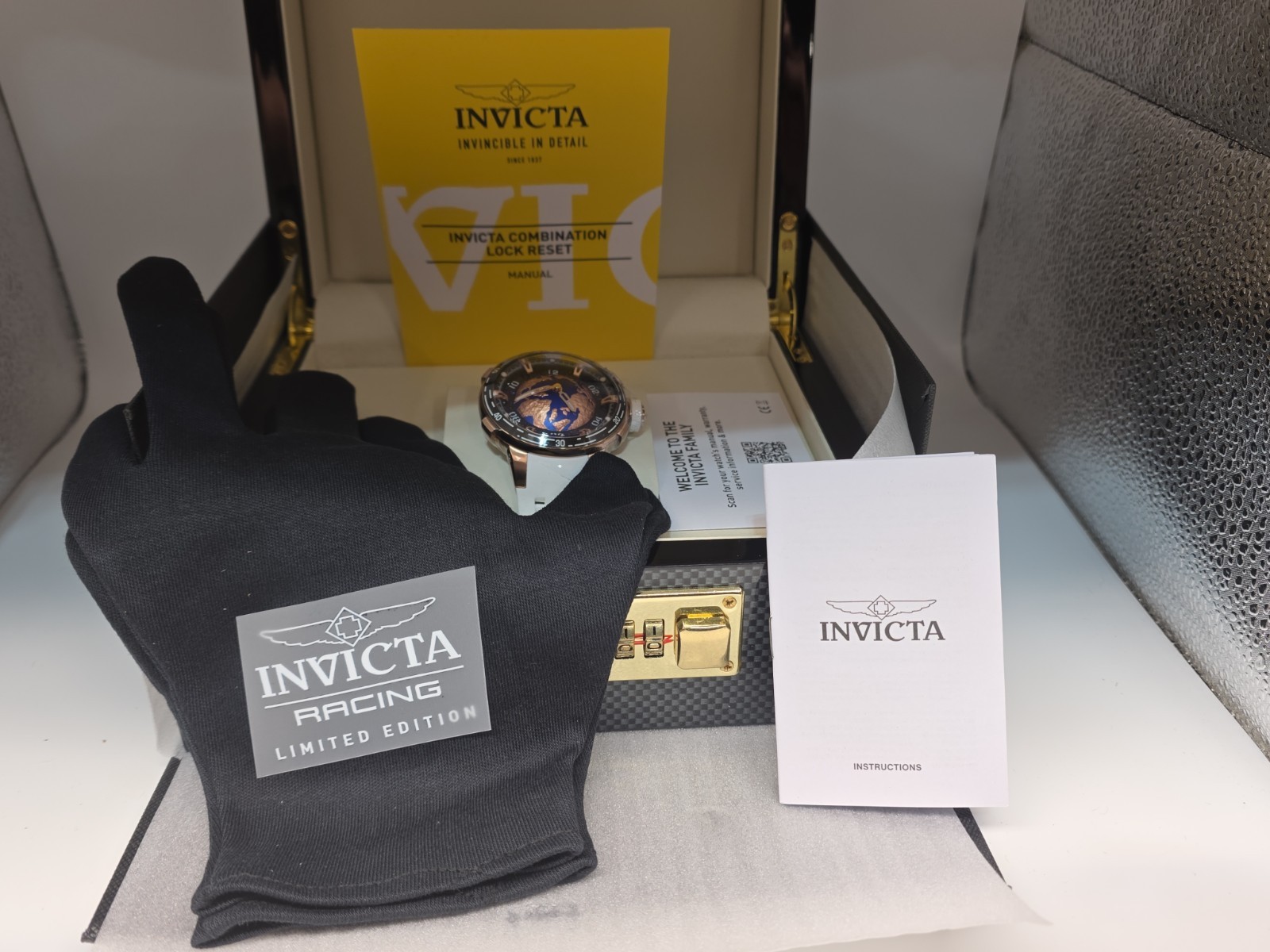 🔥NEW🔥Invicta Celestial AUTOMATIC 40.2mm Men’s Watch Carbon Fiber Box 70090