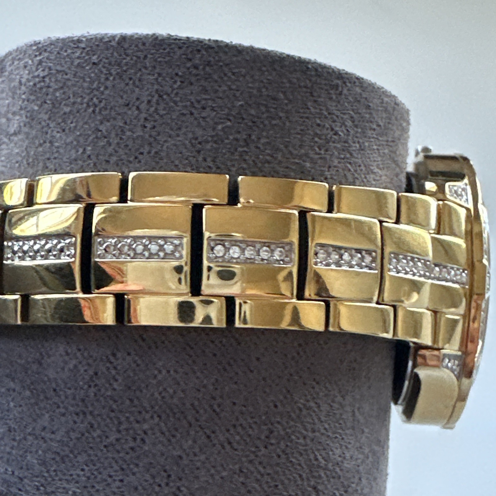 Bulova Womens Quartz Crystal Accent Gold-Tone 30.5mm Watch 98L283 *NO STEM/CROWN