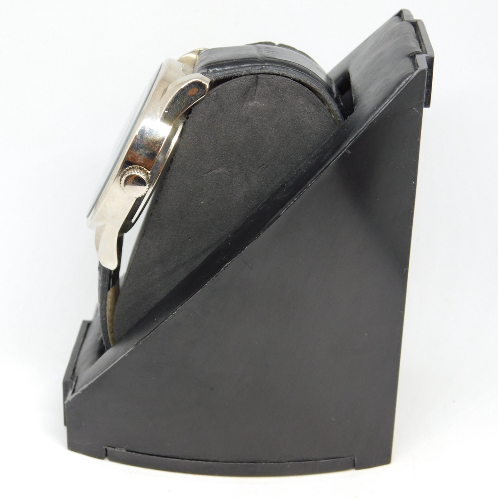 Allude Silver Tone Case Black Tone Band Quartz Analog Men’s Watch New Battery