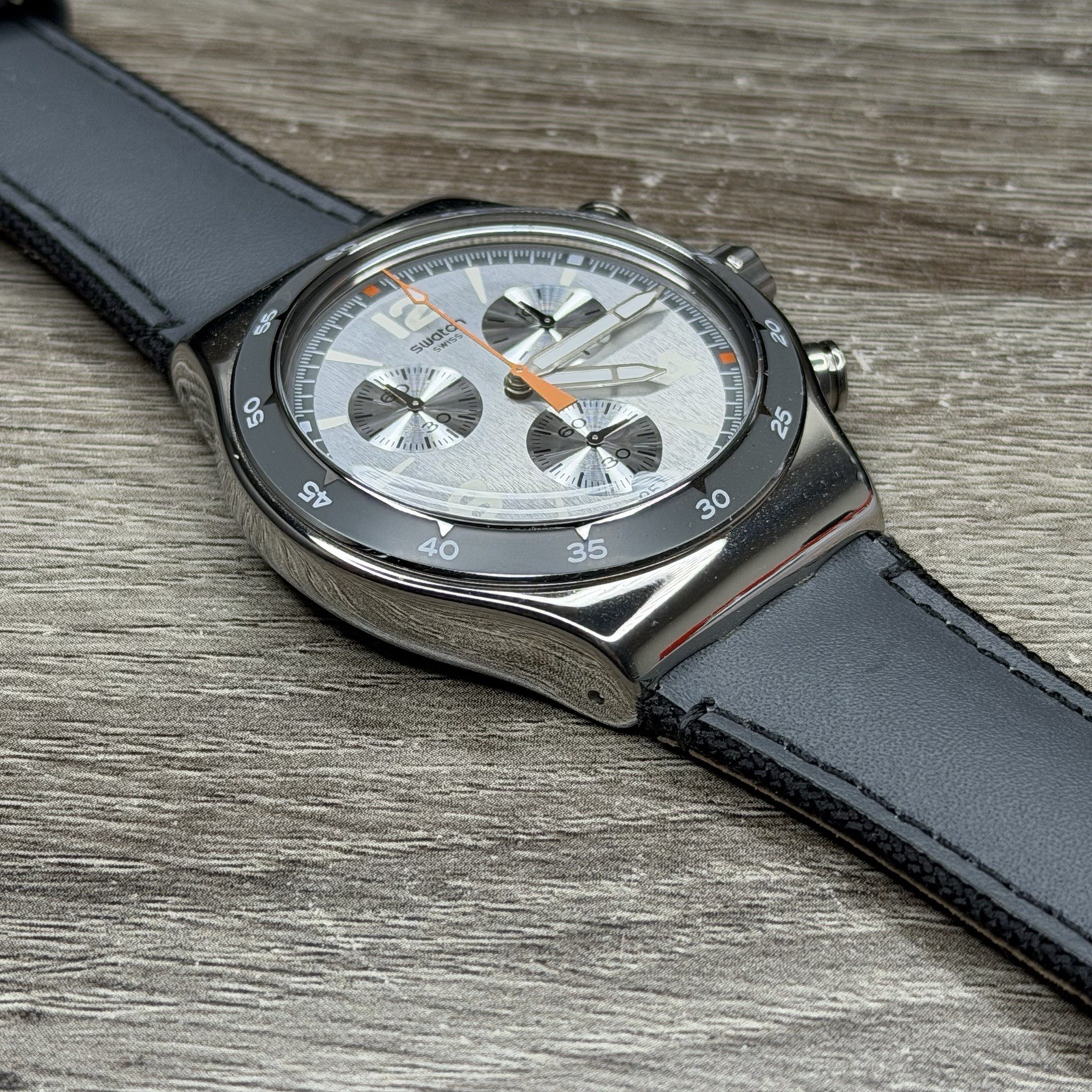 NEW✅ Swatch Irony LAST ROUND Chronograph Gray Leather Steel Men’s Watch YVS446