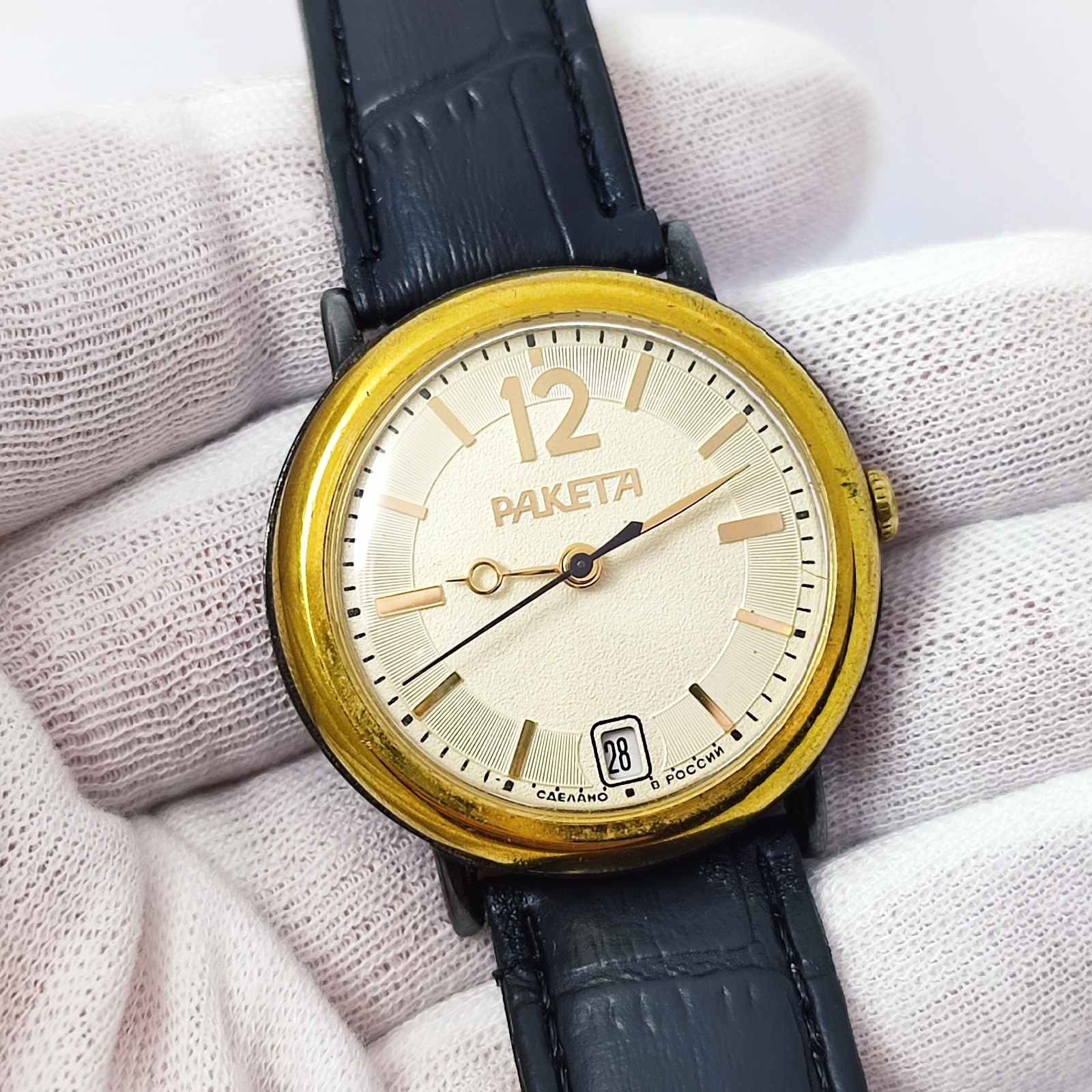 ⭐Vintage Soviet wrist watch Raketa mechanical 2614.H 18 jewels data made in USSR
