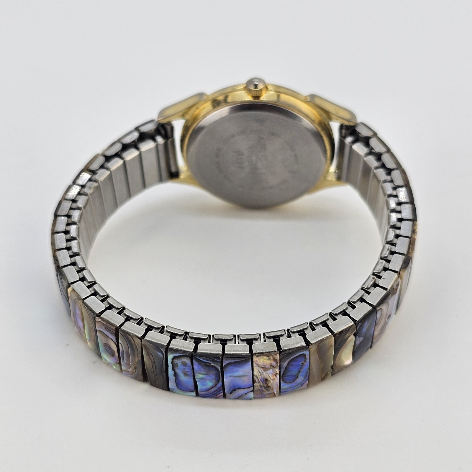 28MM Women’s Watch Multicolor Multicolor Expandable Band 6″ NEW Battery
