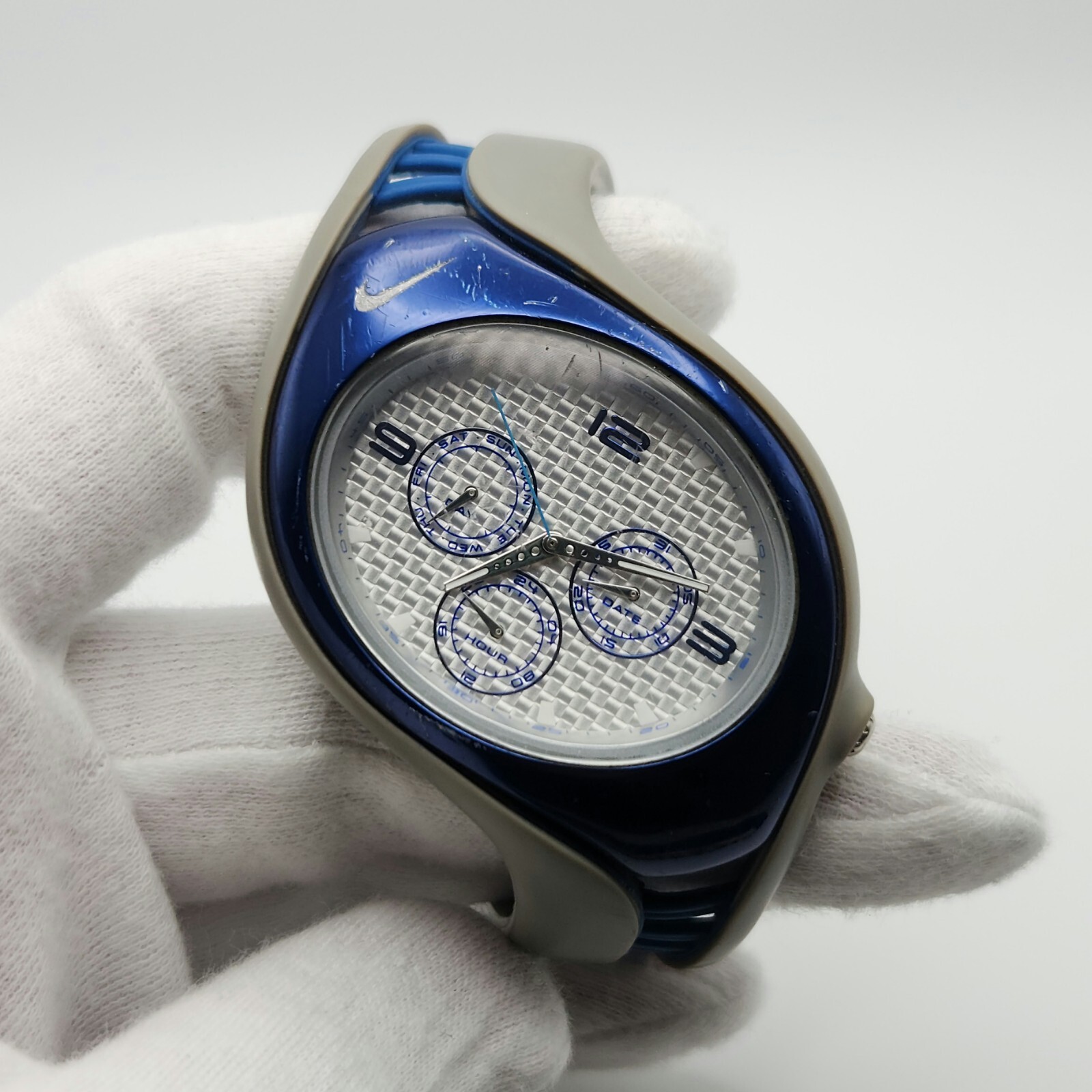 Nike Triax WR0091 Men’s Blue & Gray Quartz Watch – READ DESCRIPTION