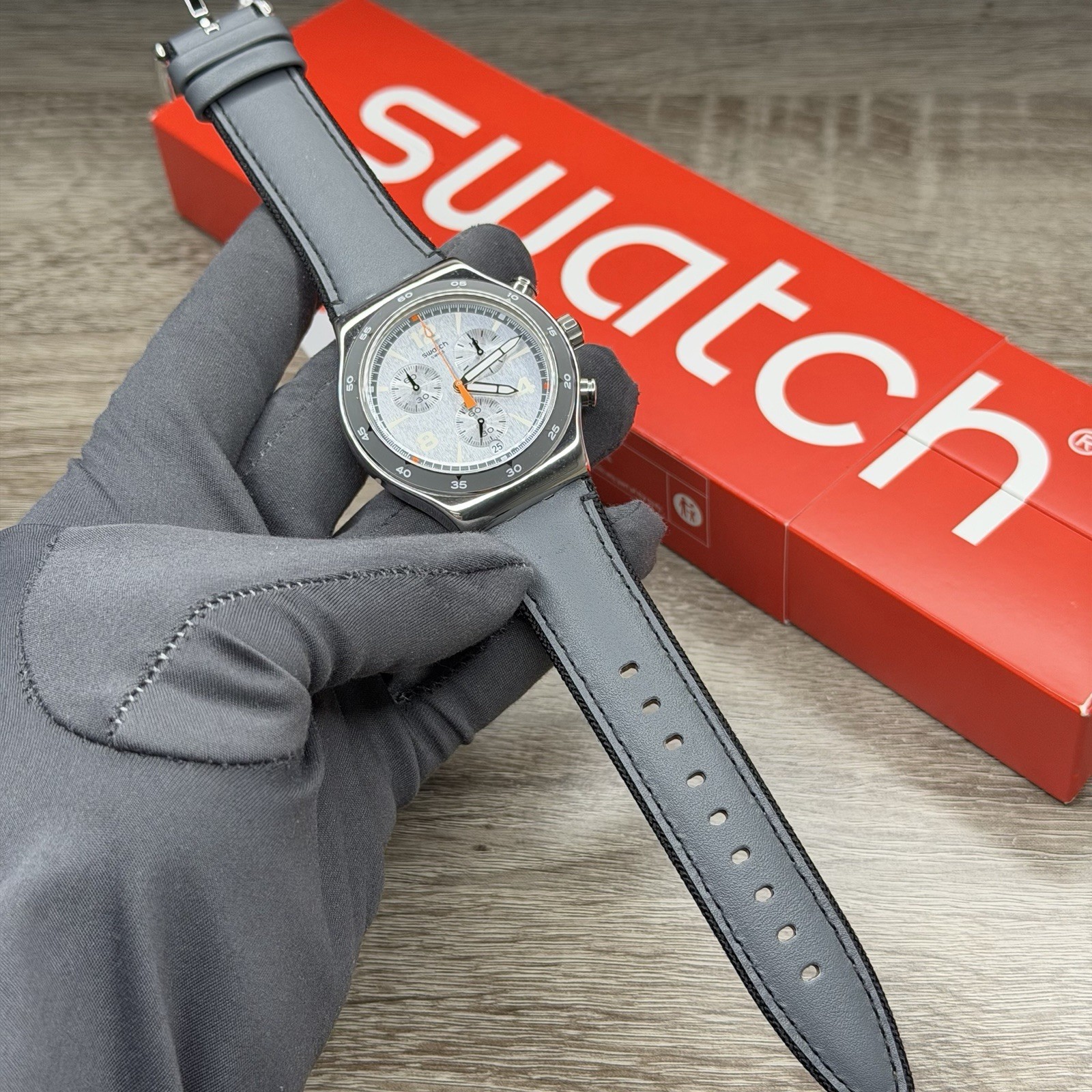 NEW✅ Swatch Irony LAST ROUND Chronograph Gray Leather Steel Men’s Watch YVS446