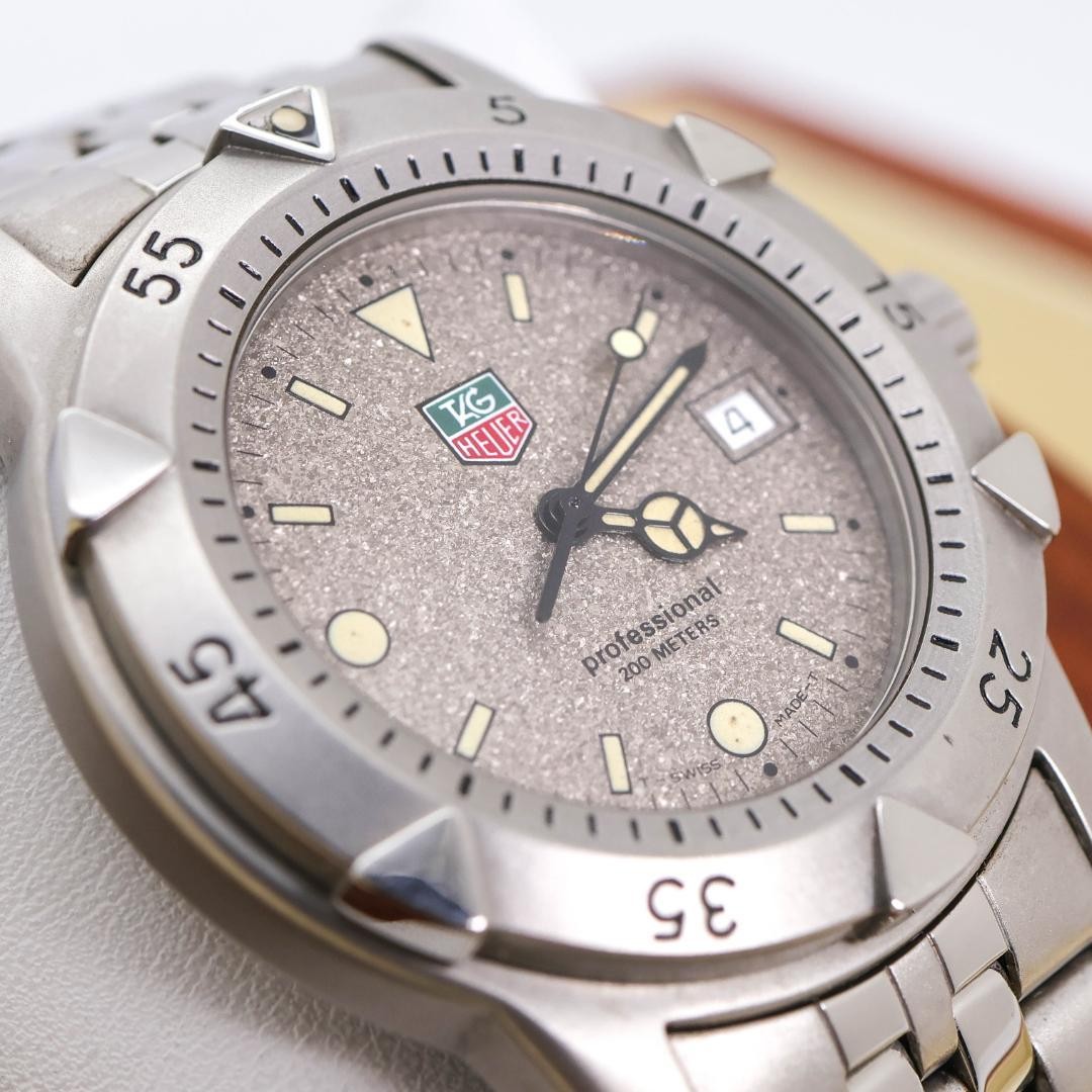 Tag Heuer Professional 200M WD1211-K-20 Wristwatch Silver Gray Quartz
