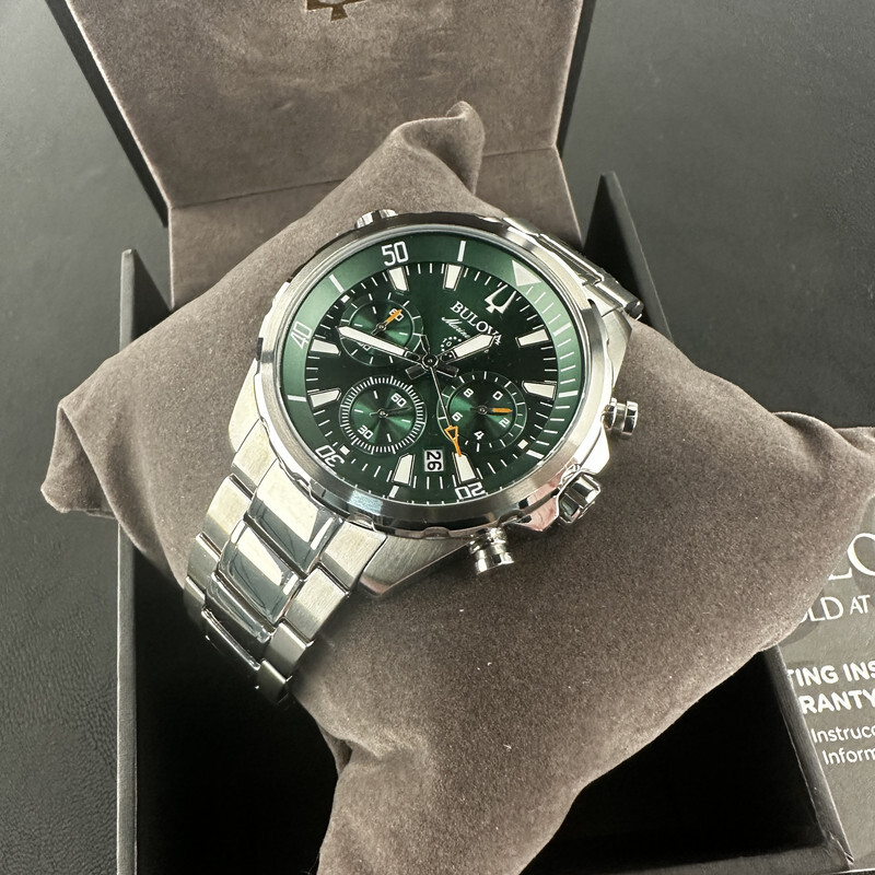 Bulova Marine Star/96B396 Chronograph green Dial 6S20/Swiss Quartz Watch 43MM