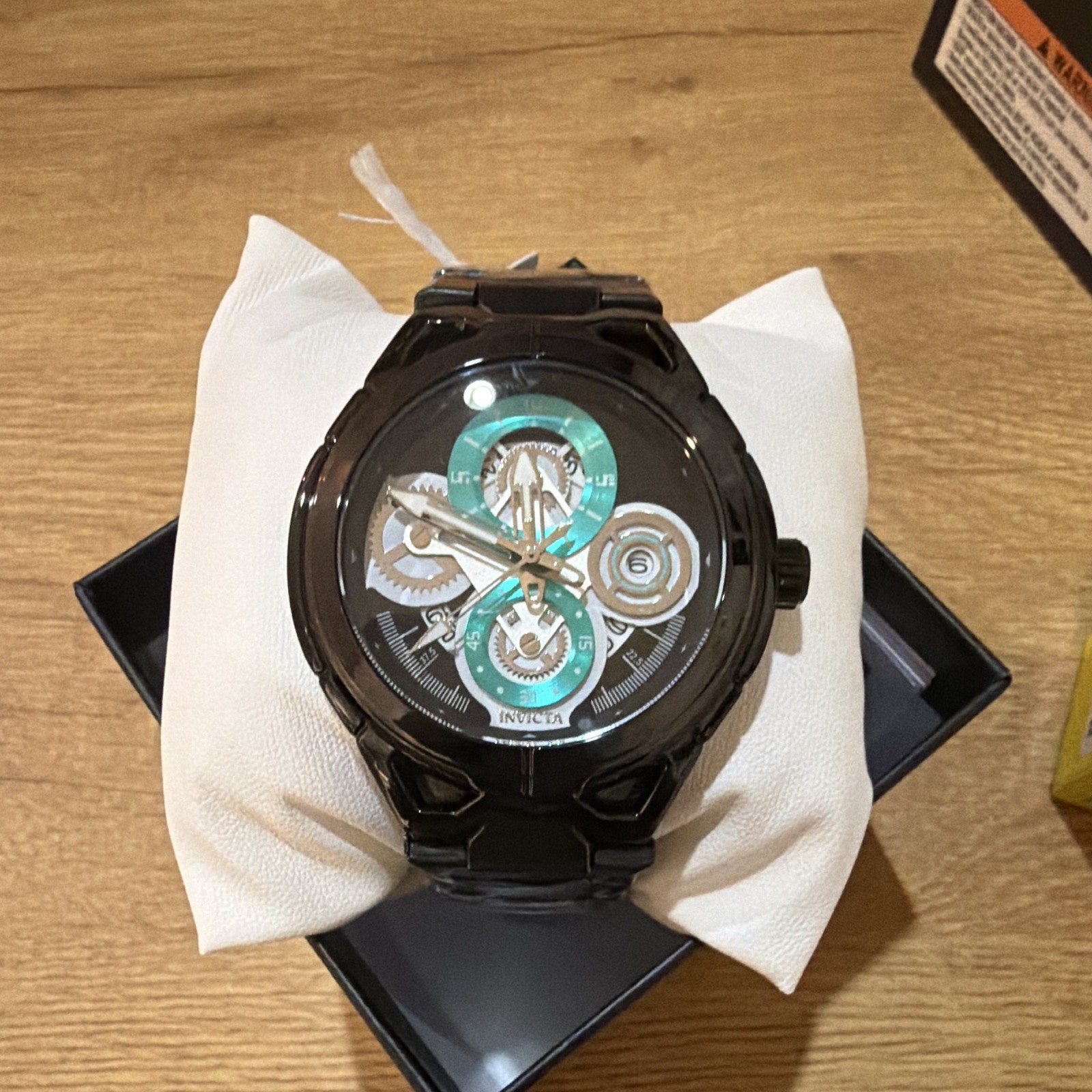 Invicta Men’s Analog Black Metal Bracelet Black/Green Dial Seconds Hand w/ Box