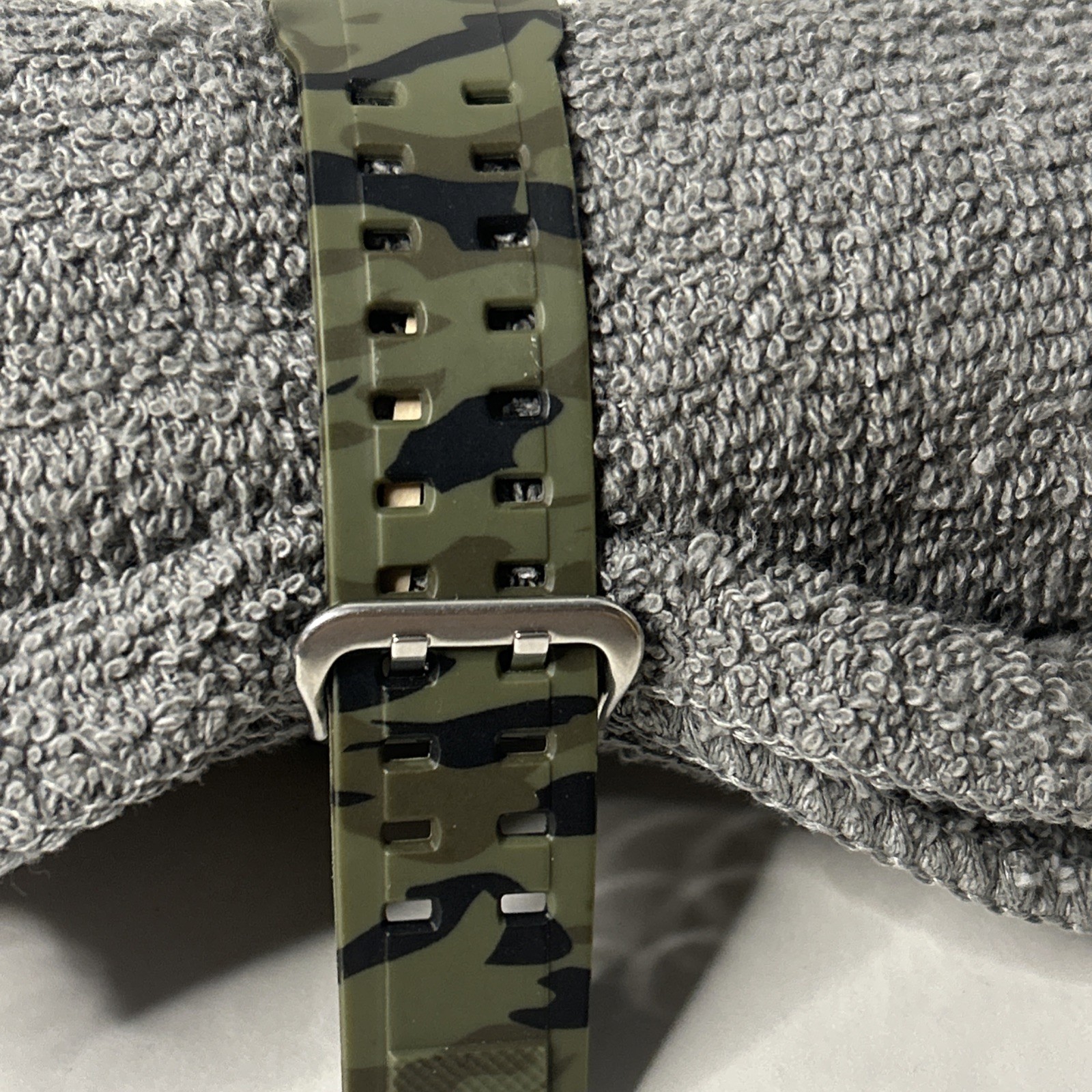 SKMEI 1197 Men’s Digital Sports Watch Camo Case & Band Water Resistant 5ATM USED