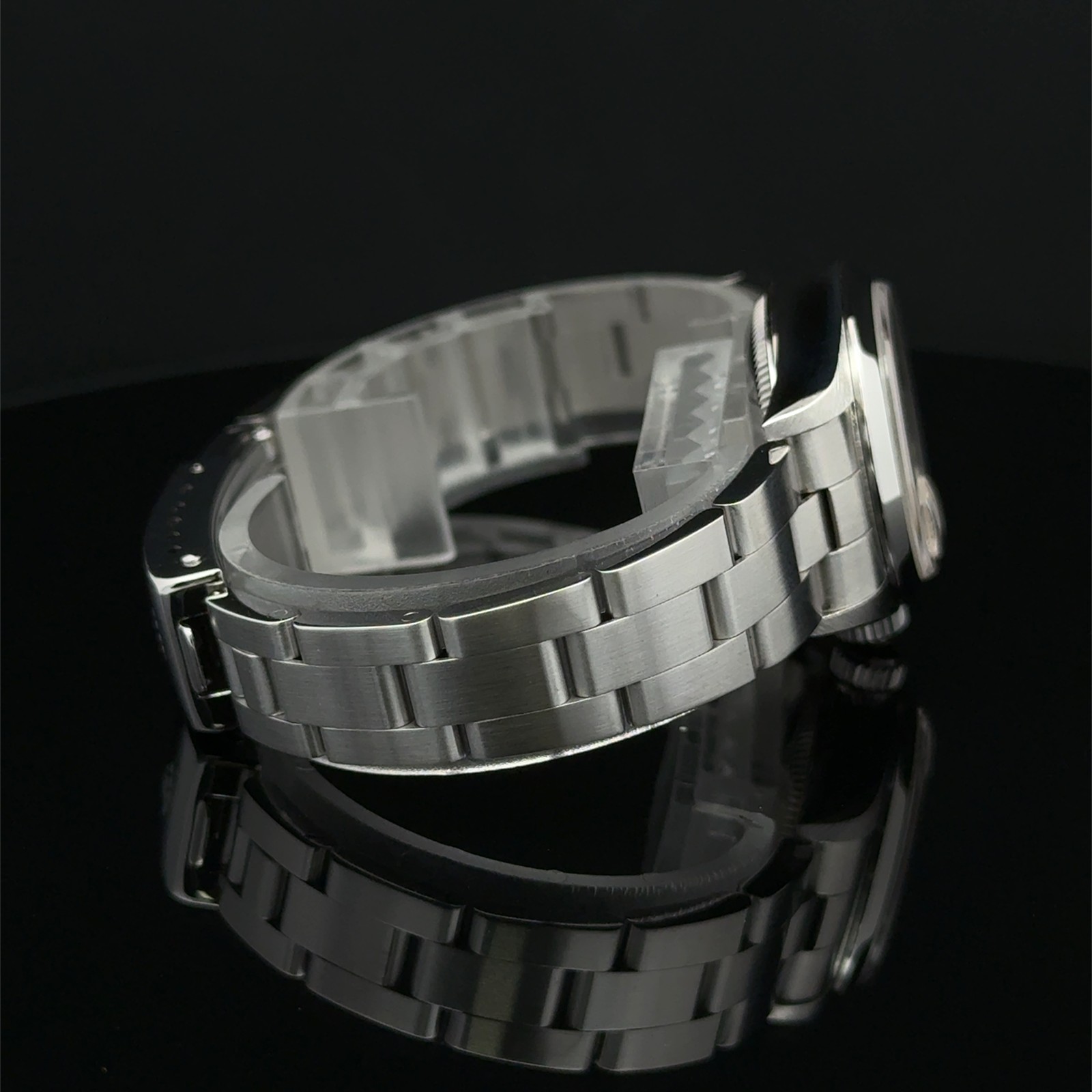 2000 Rolex Oyster Perpetual Date White Arabic Dial Oyster Bracelet 79160 Steel