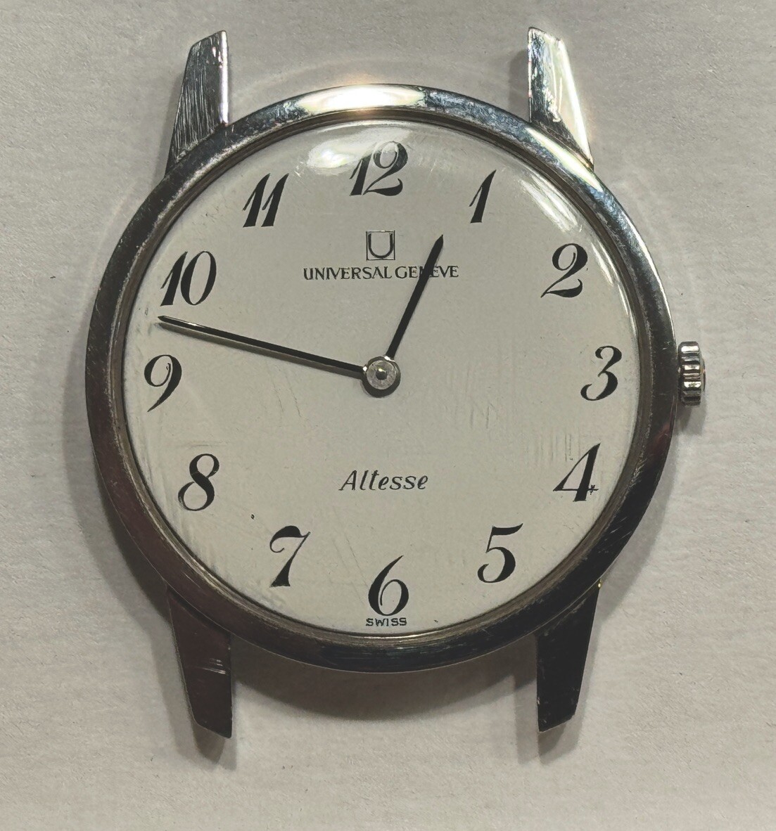Universal Geneve Altesse Manual Wind Watch | vintage white dial swiss made dress