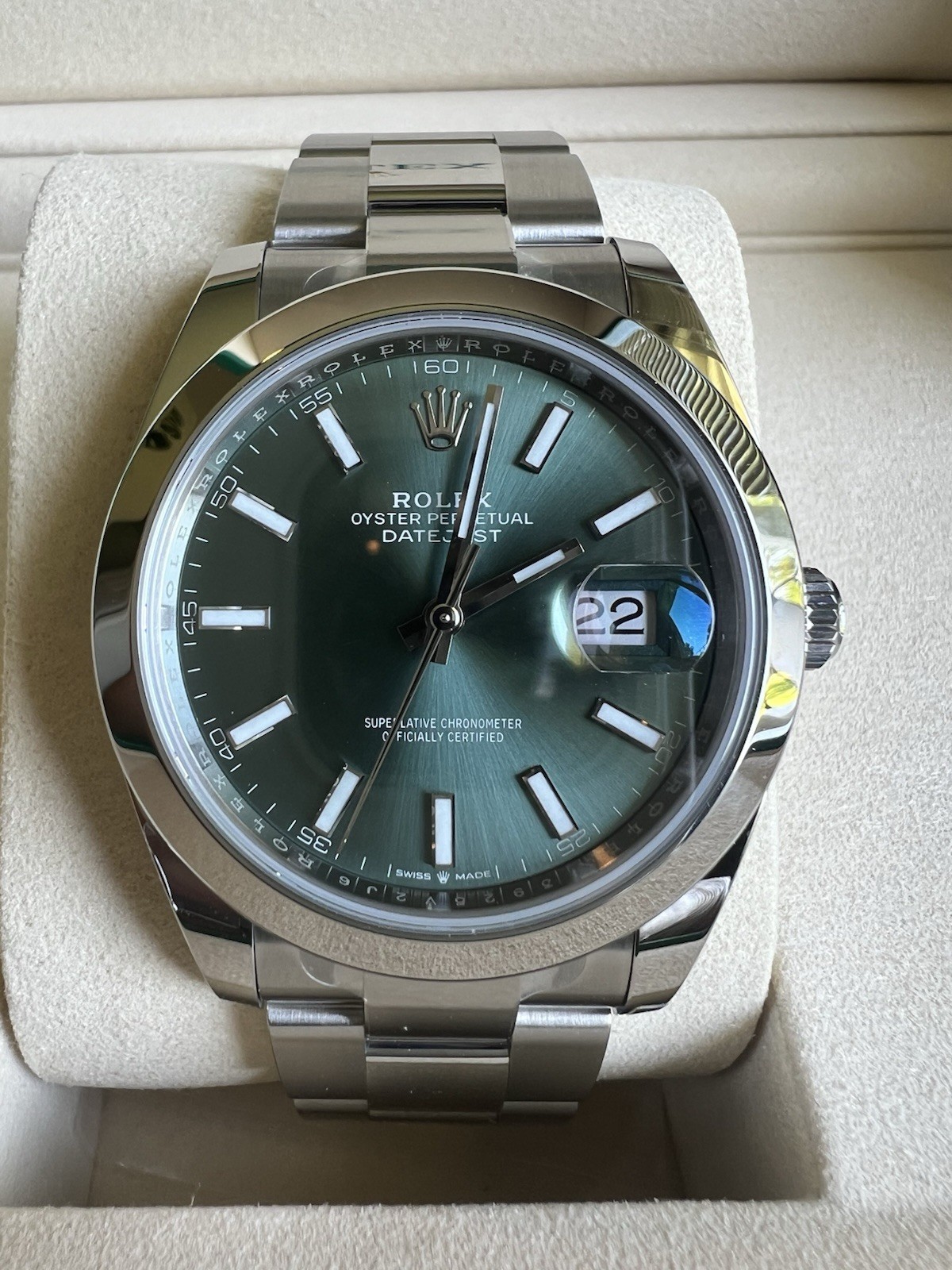 NEW 2026 PAPERS Rolex DateJust 41 MINT GREEN Steel 41mm 126300 Watch BOX