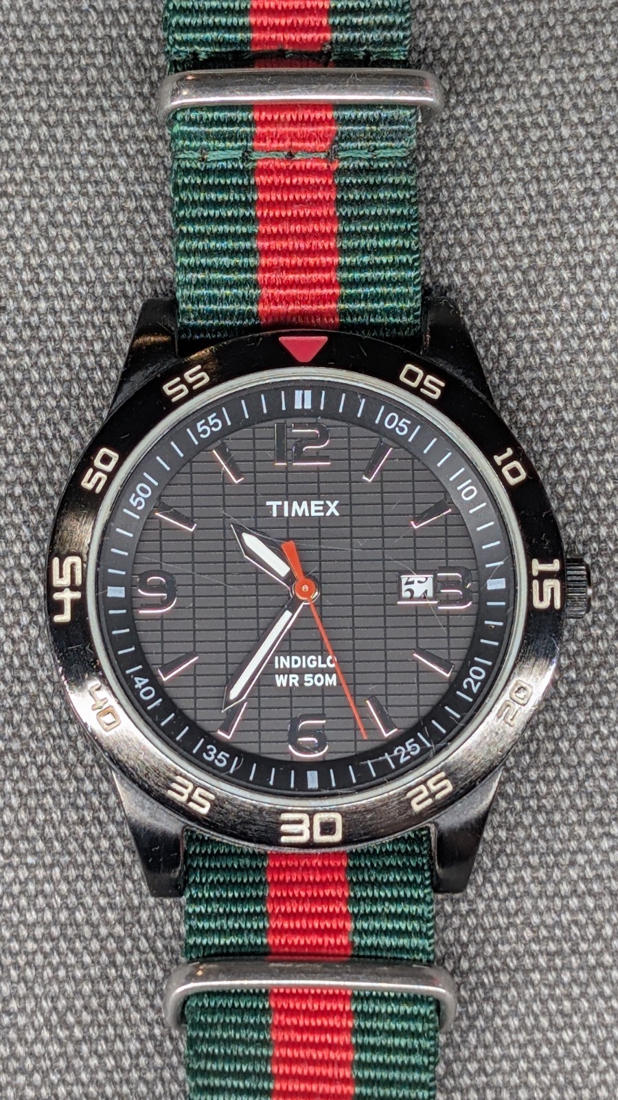 Timex Indiglo Day Date WR50M Quartz Men’s Watch NATO Strap Runs Great