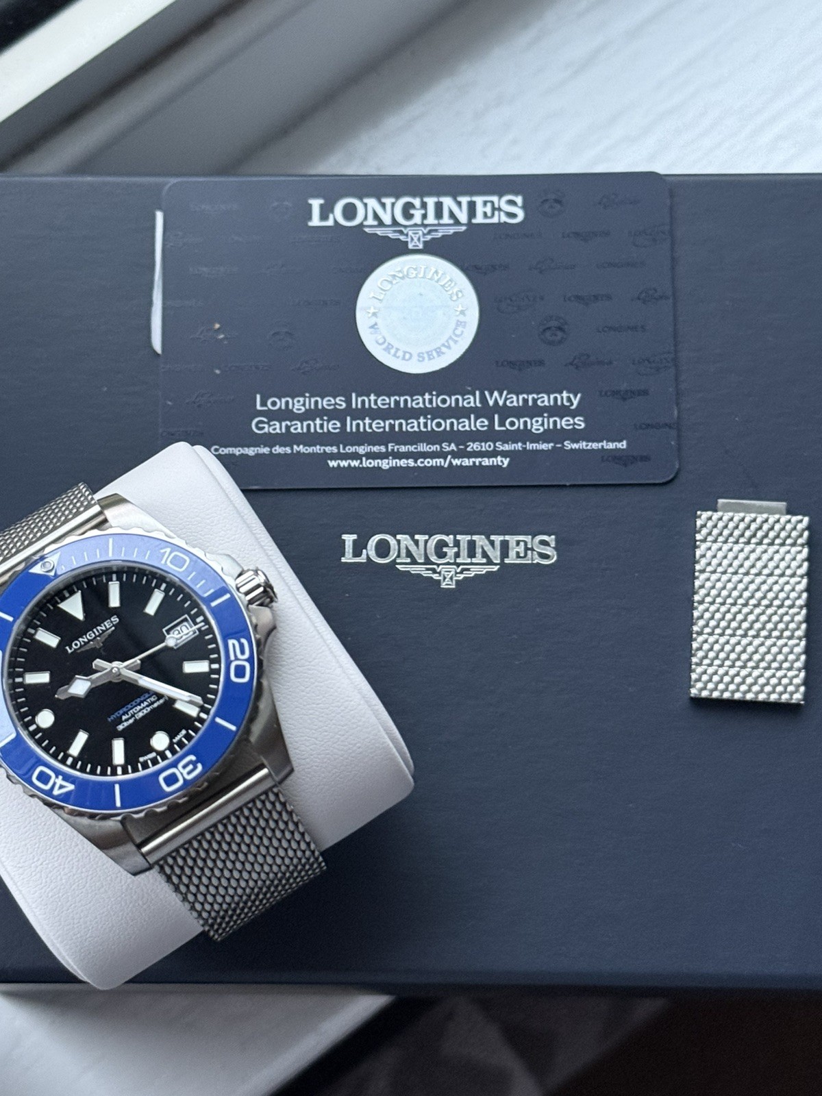 Longines HydroConquest 39mm Automatic Black Dial Blue Bezel Date 300m Box