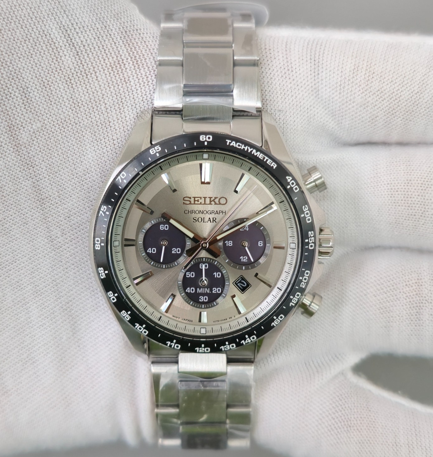 Seiko Selection SBPY181 Solar Chronograph Gray Dial 42.2 mm New Men’s Watch