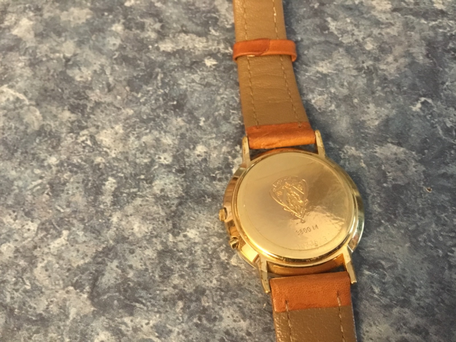 Gucci 3800M Chronograph – Original Buckle – Leather Band – Fully Functional