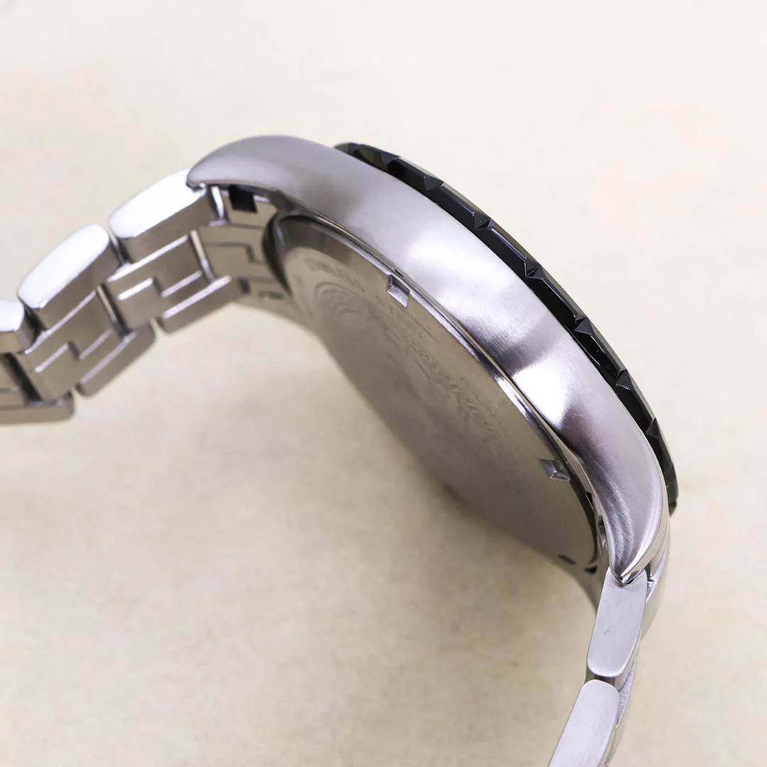 VERSACE Ve11 GMT Date Quartz Stainless Steel 42mm Silver Black Watch
