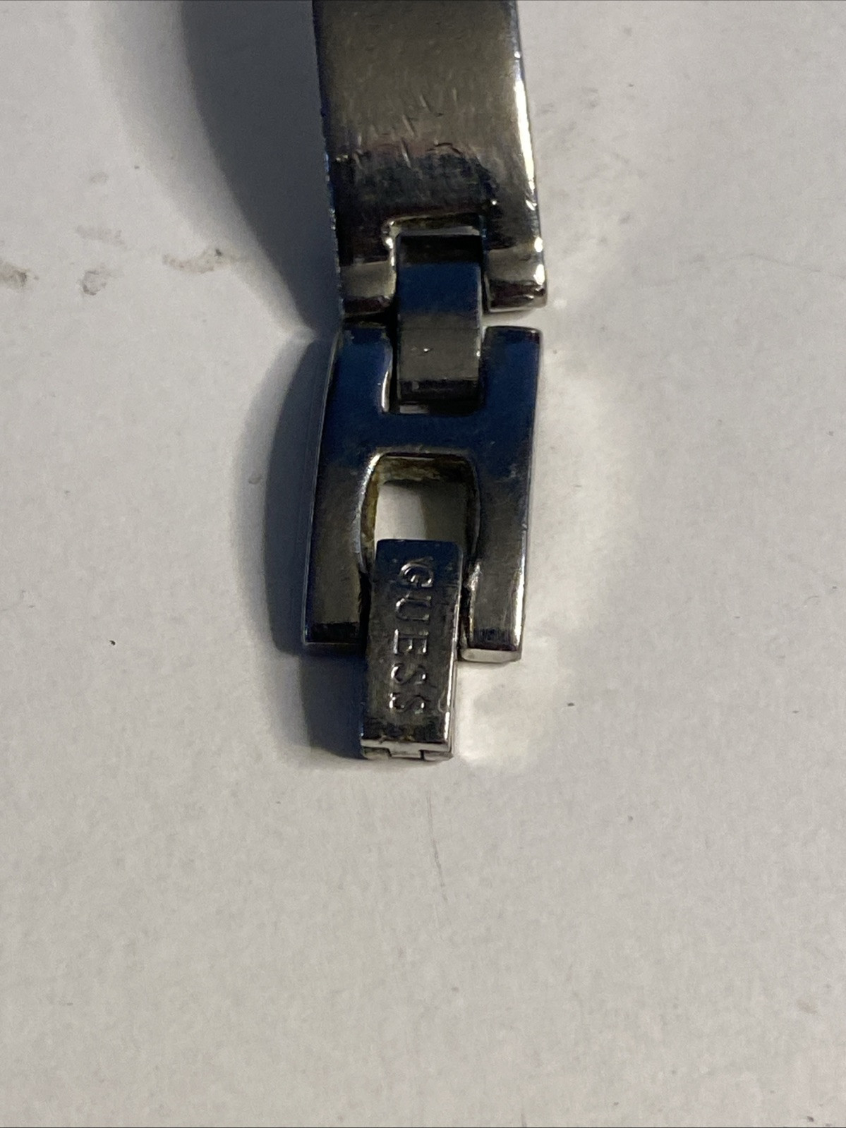 GUESS G65350L Silver Tone Quartz Analog Ladies Watch New Battery