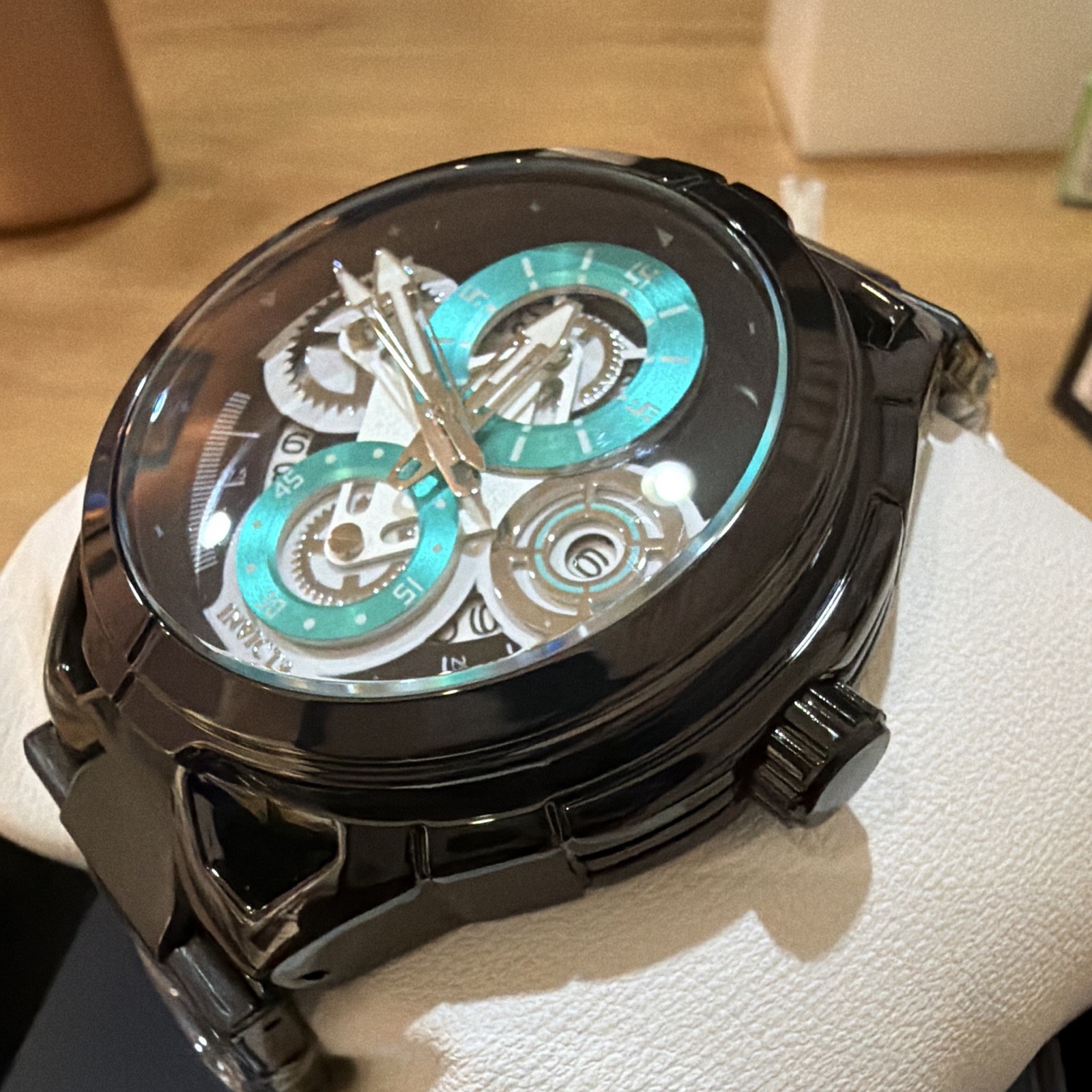 Invicta Men’s Analog Black Metal Bracelet Black/Green Dial Seconds Hand w/ Box