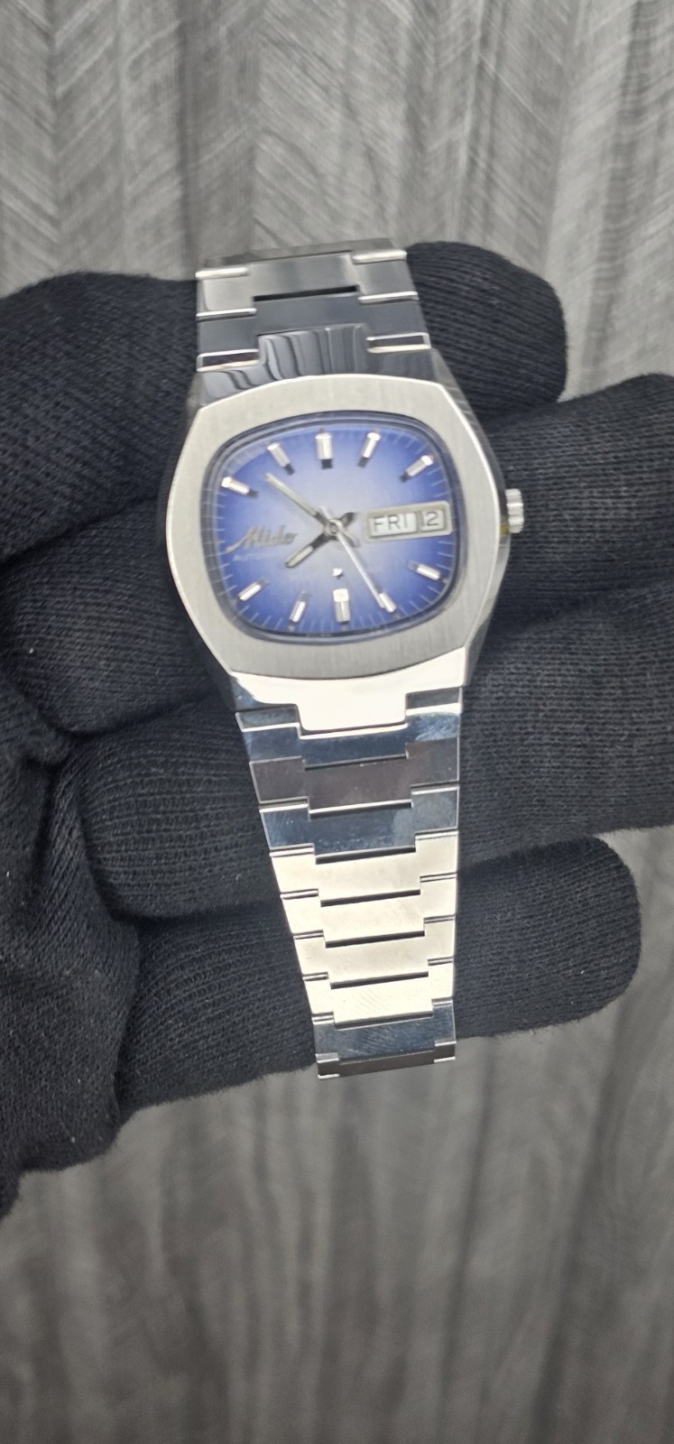 Mido Multistar NOS Automatic 25 Jewels Beauty Blue Dial Men’s Wristwatch Swiss.
