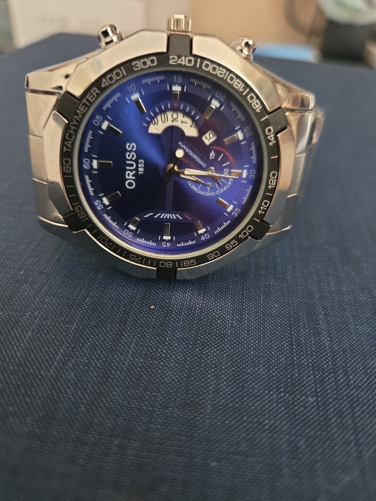Oruss 1853 luxury men’s watch featuring a stainless steel band