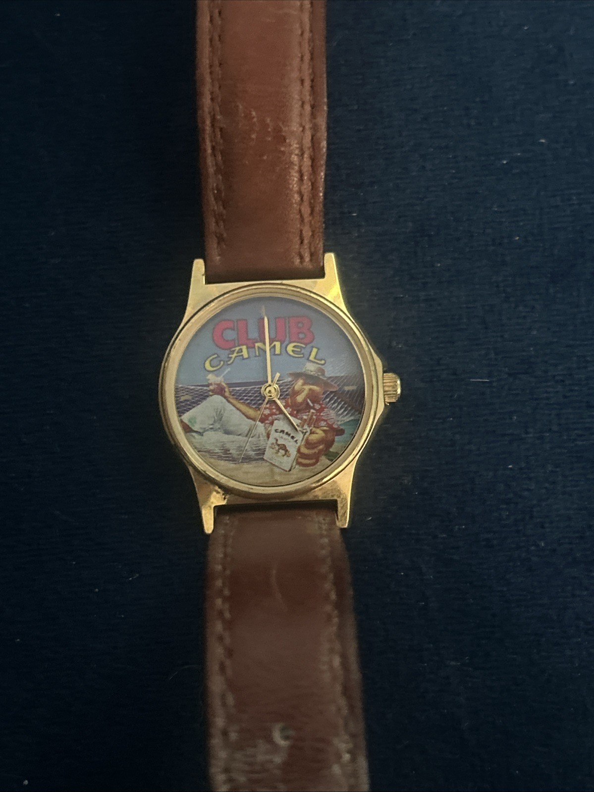 Club Camel Cigarette Women Gold Tone Brown Leather 29mm Quartz Watch 6 3/4″