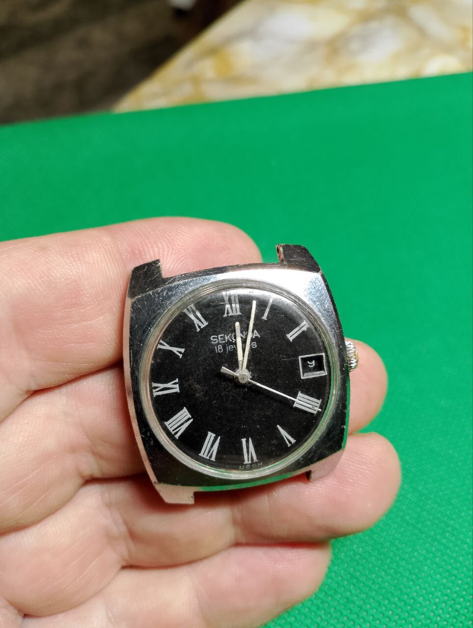 Watch Vostok Wostok 18 Jewels 2214 Vintage Wristwatch USSR Russia Soviet Working