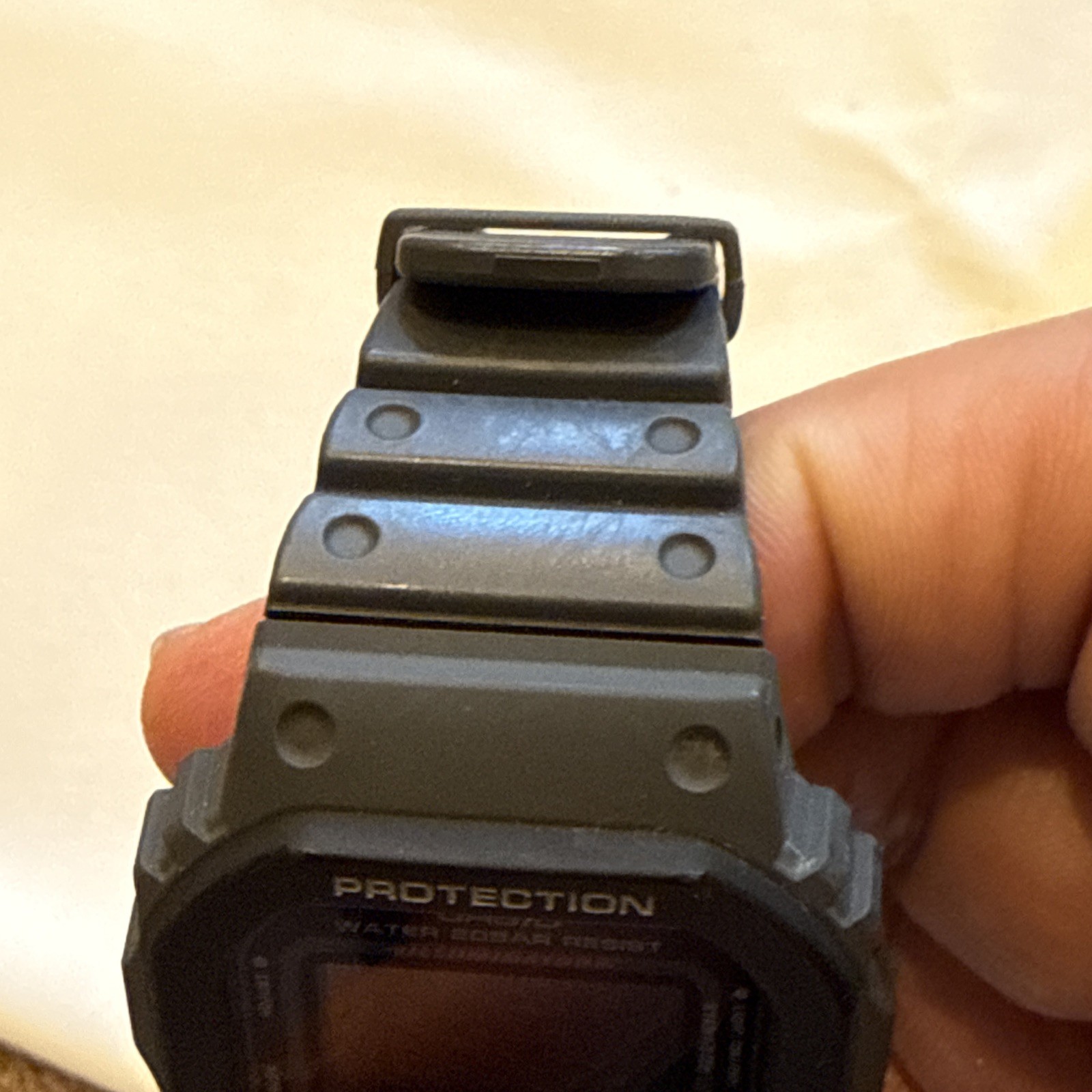CASIO G-SHOCK DW-5610SU QUARTZ DIGITAL WATCH ALARM CHRONO WR 200M NEW BATTERY