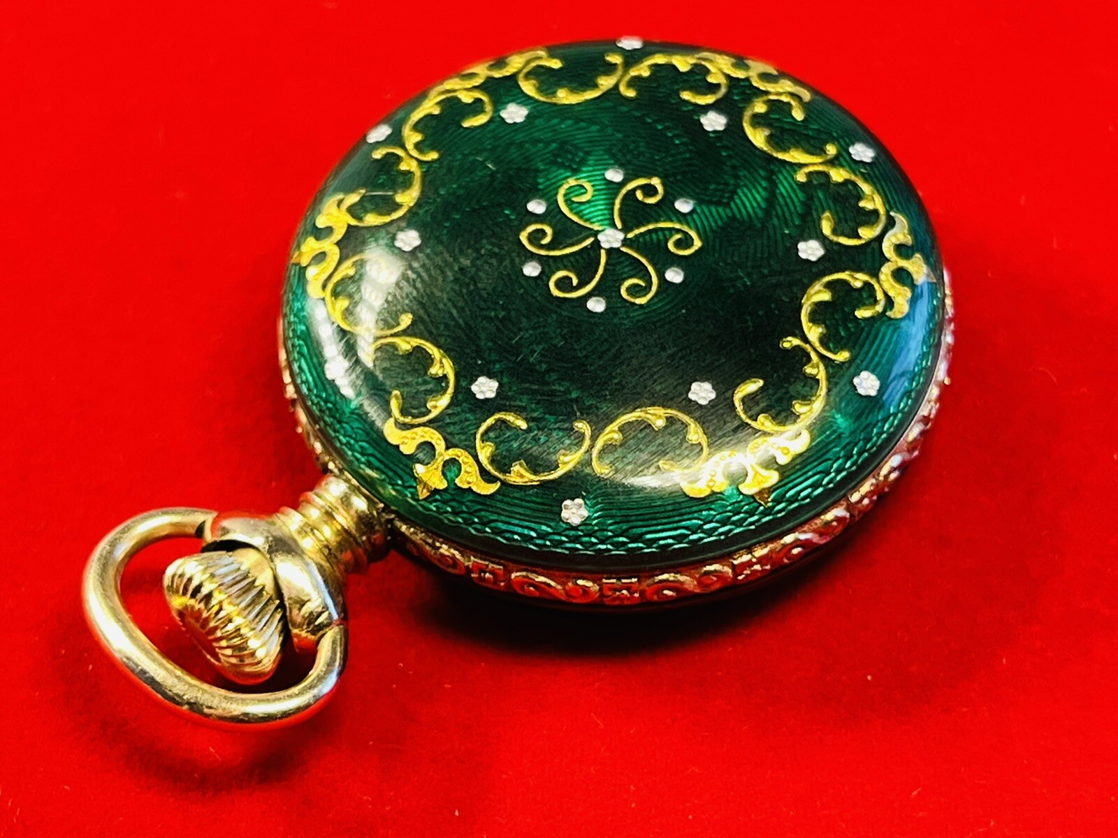 Vintage 1920s Art Deco Guilloché Green Enamel on Gold Round Pocket Watch