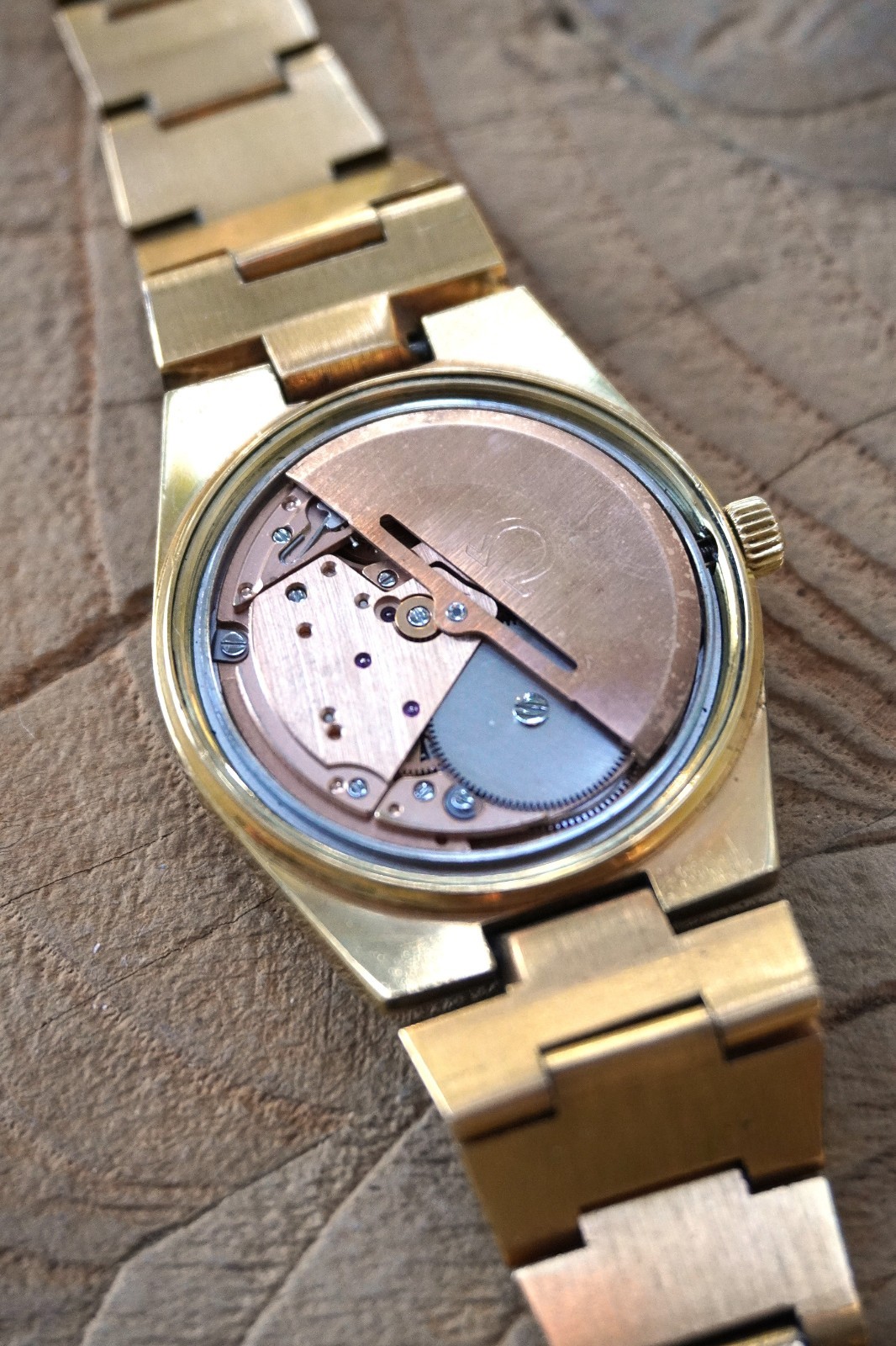 Vintage Omega Geneve Automatic Day Date Gold Plated Integrated Watch 166.0125