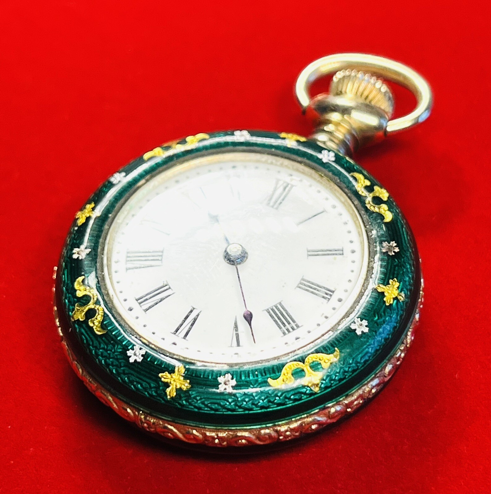 Vintage 1920s Art Deco Guilloché Green Enamel on Gold Round Pocket Watch