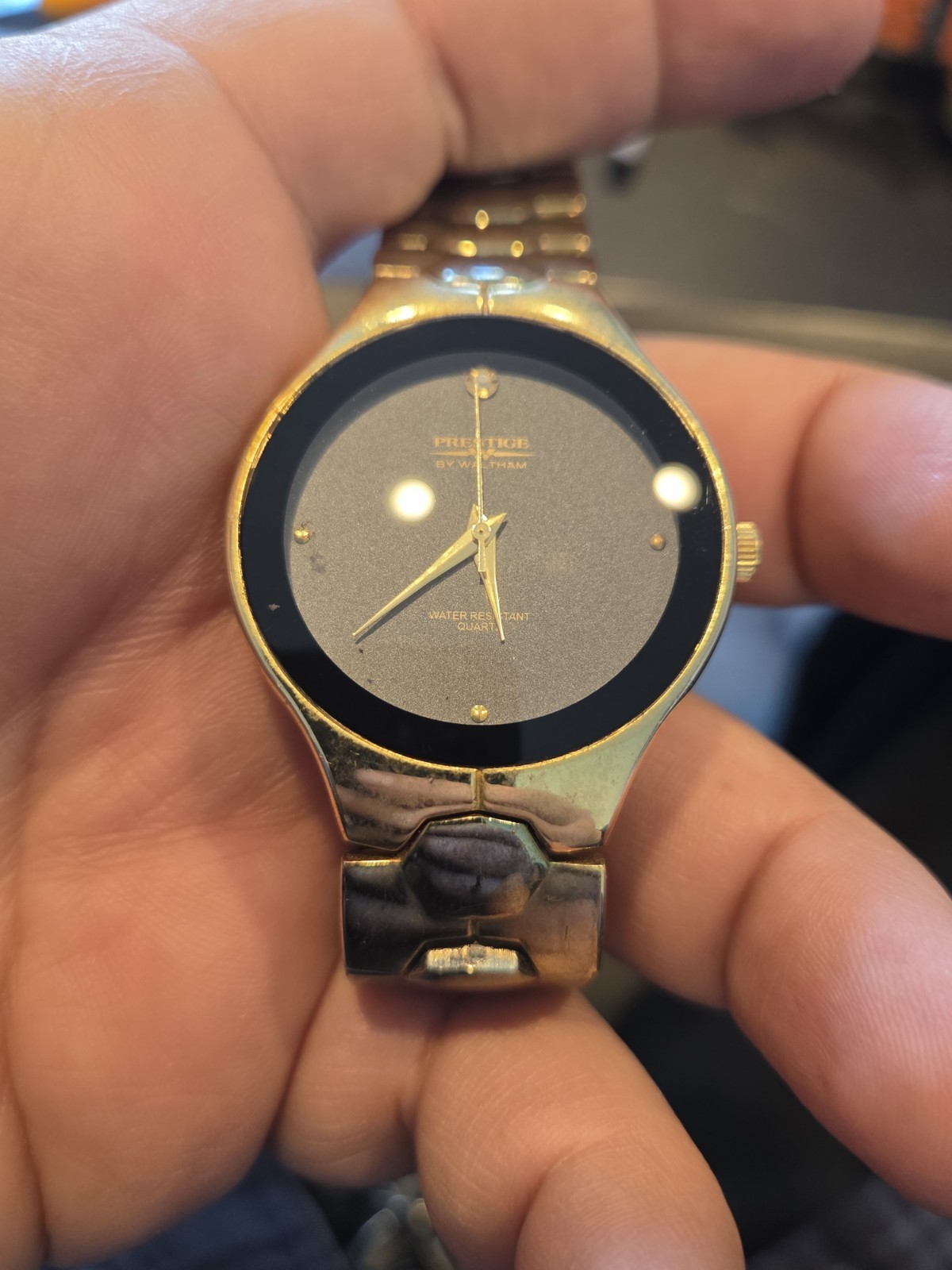 Prestige by Waltham watch Black dial Men’s Quartz Wristwatch New Batt. VGUC C207
