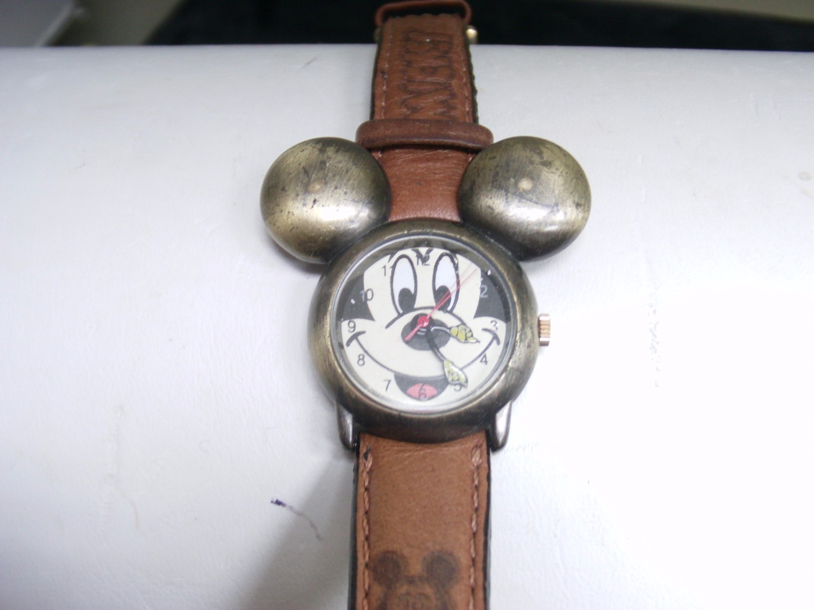 MICKEY MOUSE WATCH QUARTZ MOVEMENT MADE IN SINGAPORE