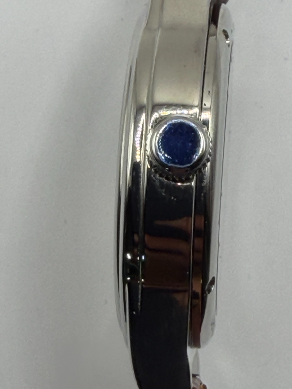 Pristine D.Freemont West Manual-Wind Open-Heart Watch – Never Worn
