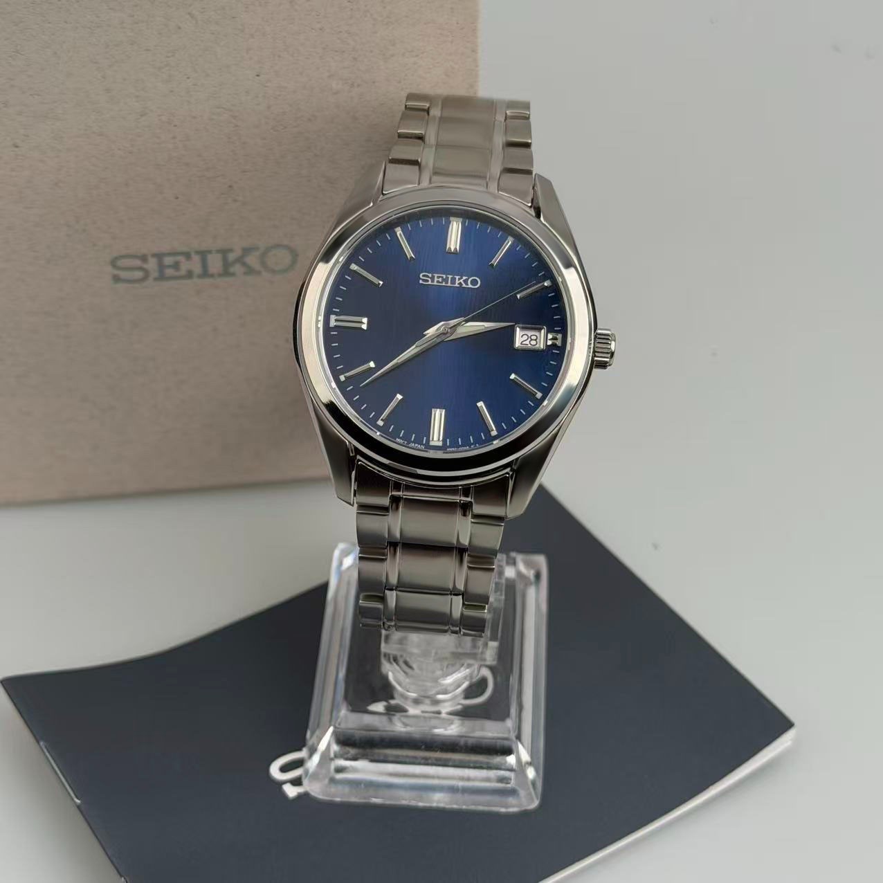 Seiko Essentials Blue Dial Stainless Steel Men’s Quartz Watch SUR309 40.2 mm