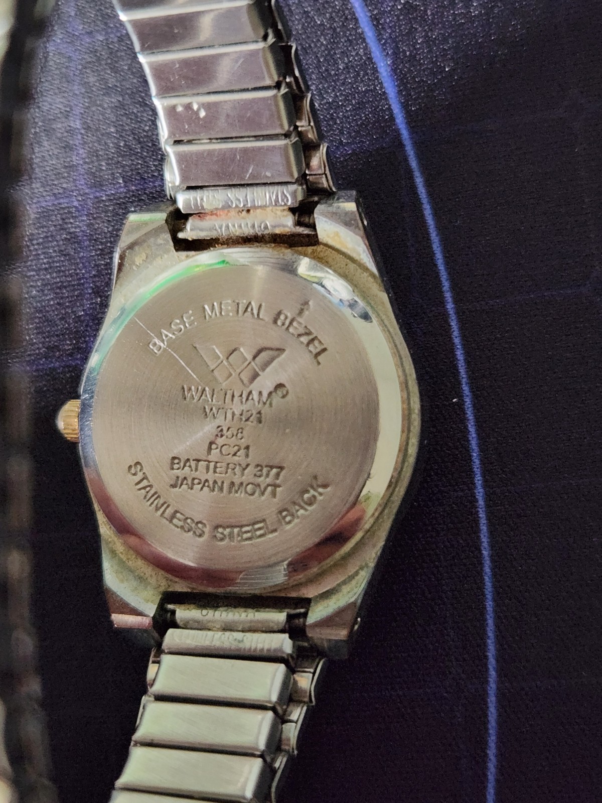 Waltham Quartz Watch with Stainless Steel Expansion Band