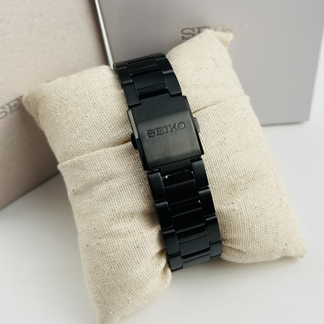 Seiko Essentials SUR515 Black Dial Stainless Steel Men’s Quartz Watch 39.5mm New