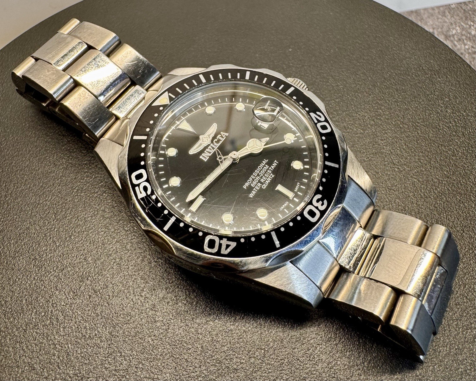 Invicta Pro Diver Men’s Quartz 200M Black Dial Stainless Steel Date Watch 43mm
