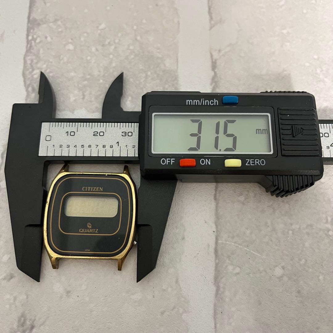 [Junk Item] CITIZEN Digital Gold Retro Vintage Watch