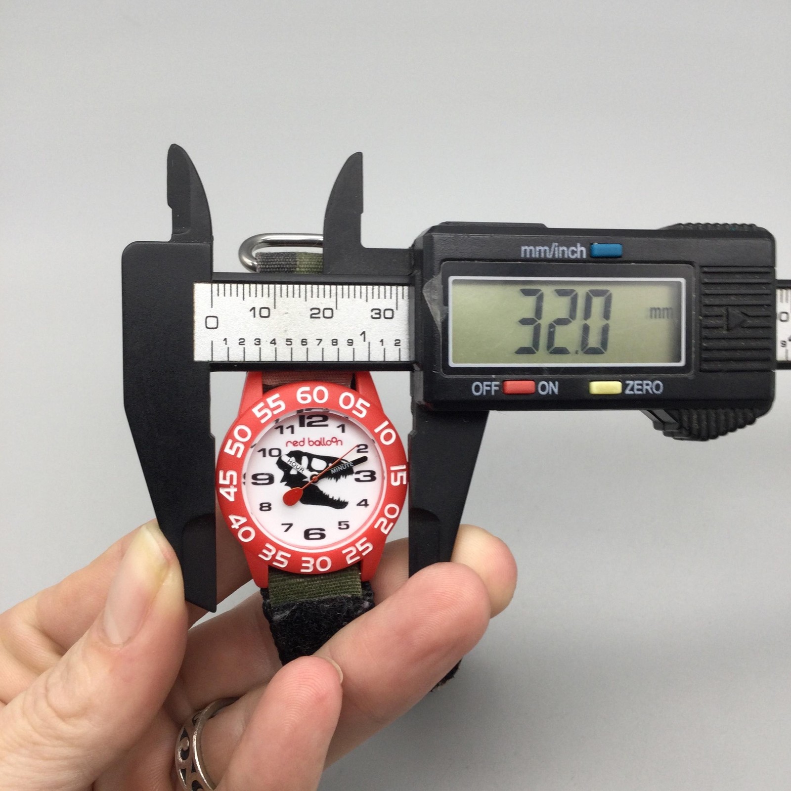 RedBalloon Kids Watch 32mm Red Bezel Camo Time Teller Dino Sport New Battery