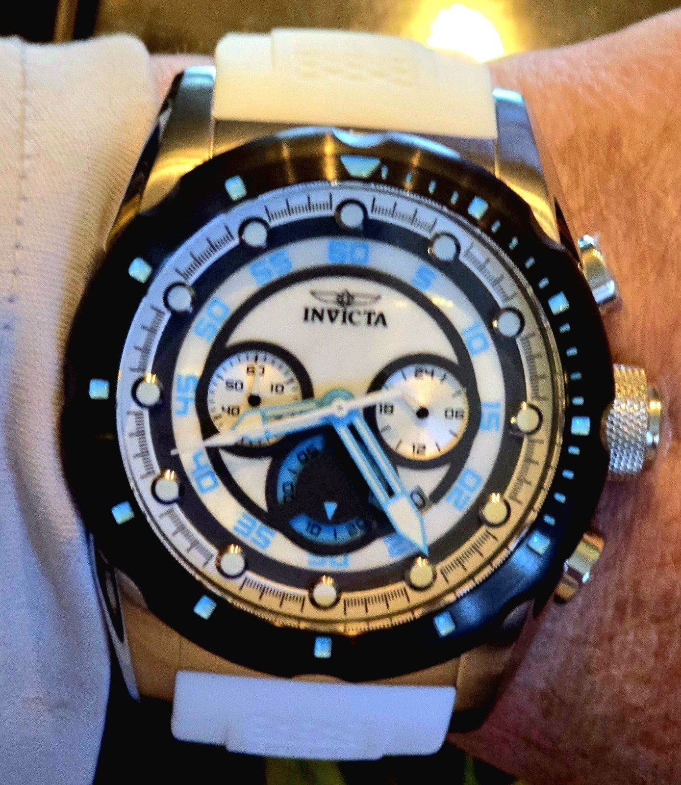 Invicta Speedway Oyster Dial Lt Blue Gun metal Case 50mm Watch #20310 + 1 slot