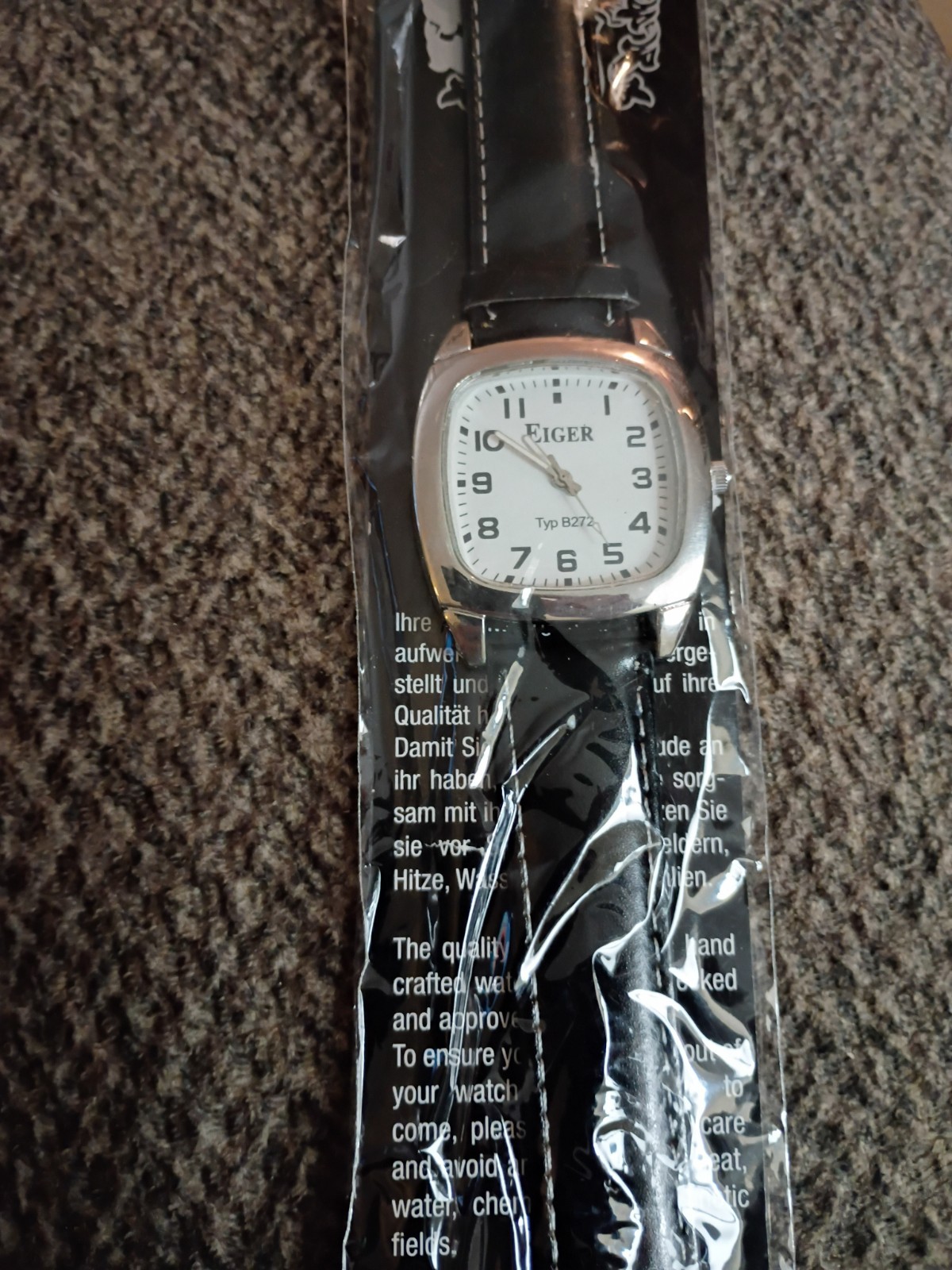 Eiger White Dial Silver Tone Case Black Band Watch New Unopened