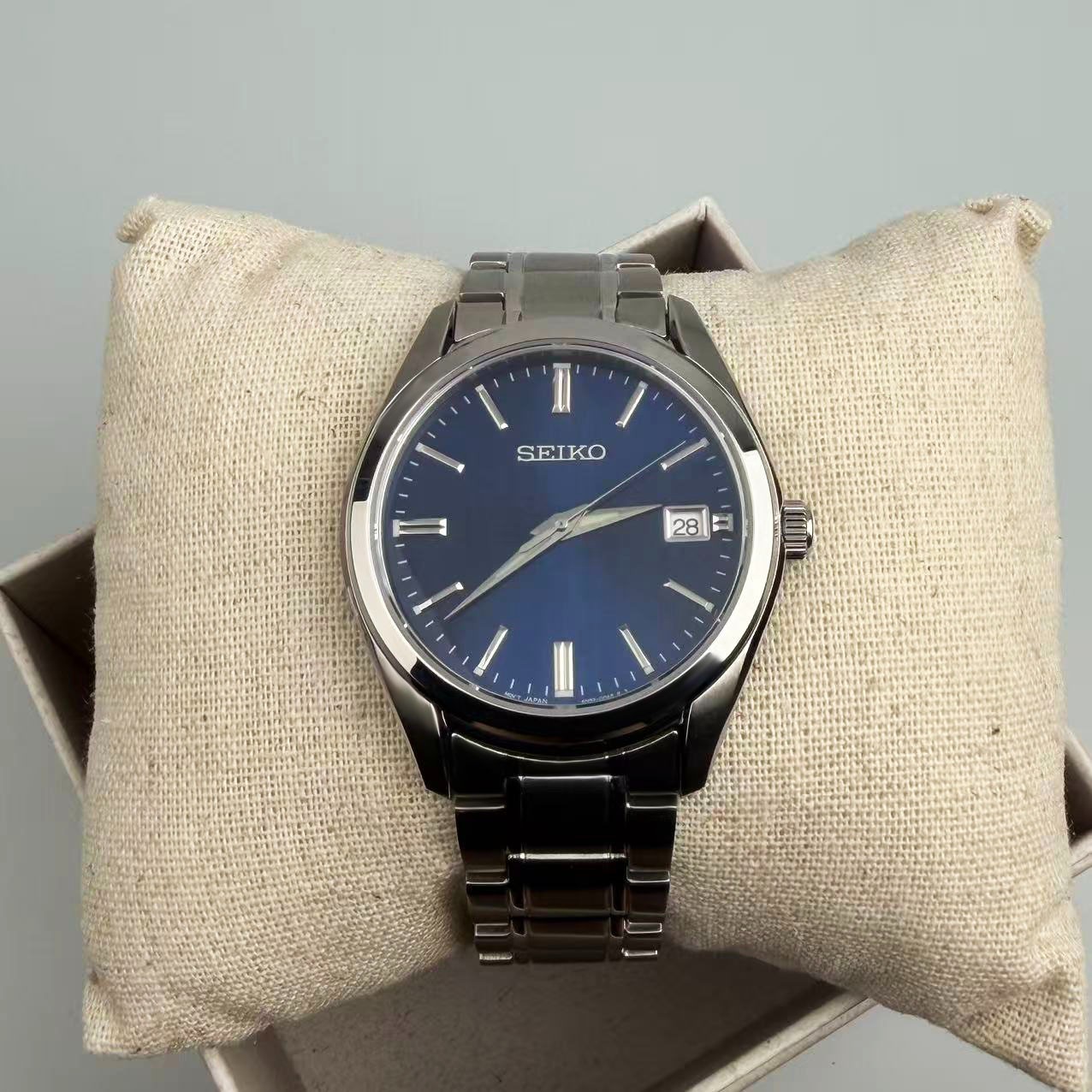 Seiko Essentials Blue Dial Stainless Steel Men’s Quartz Watch SUR309 40.2 mm