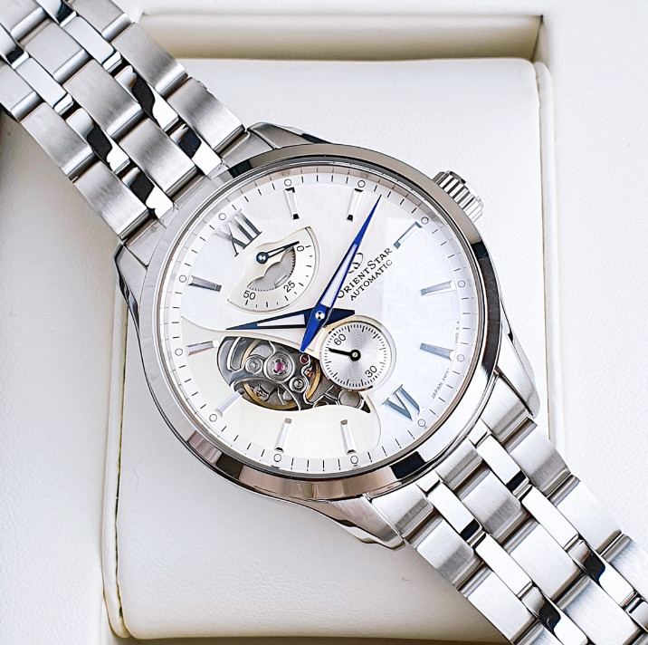 Orient Star Automatic Silver Dial Men’s Watch Power Reserve RK-AV0B01S
